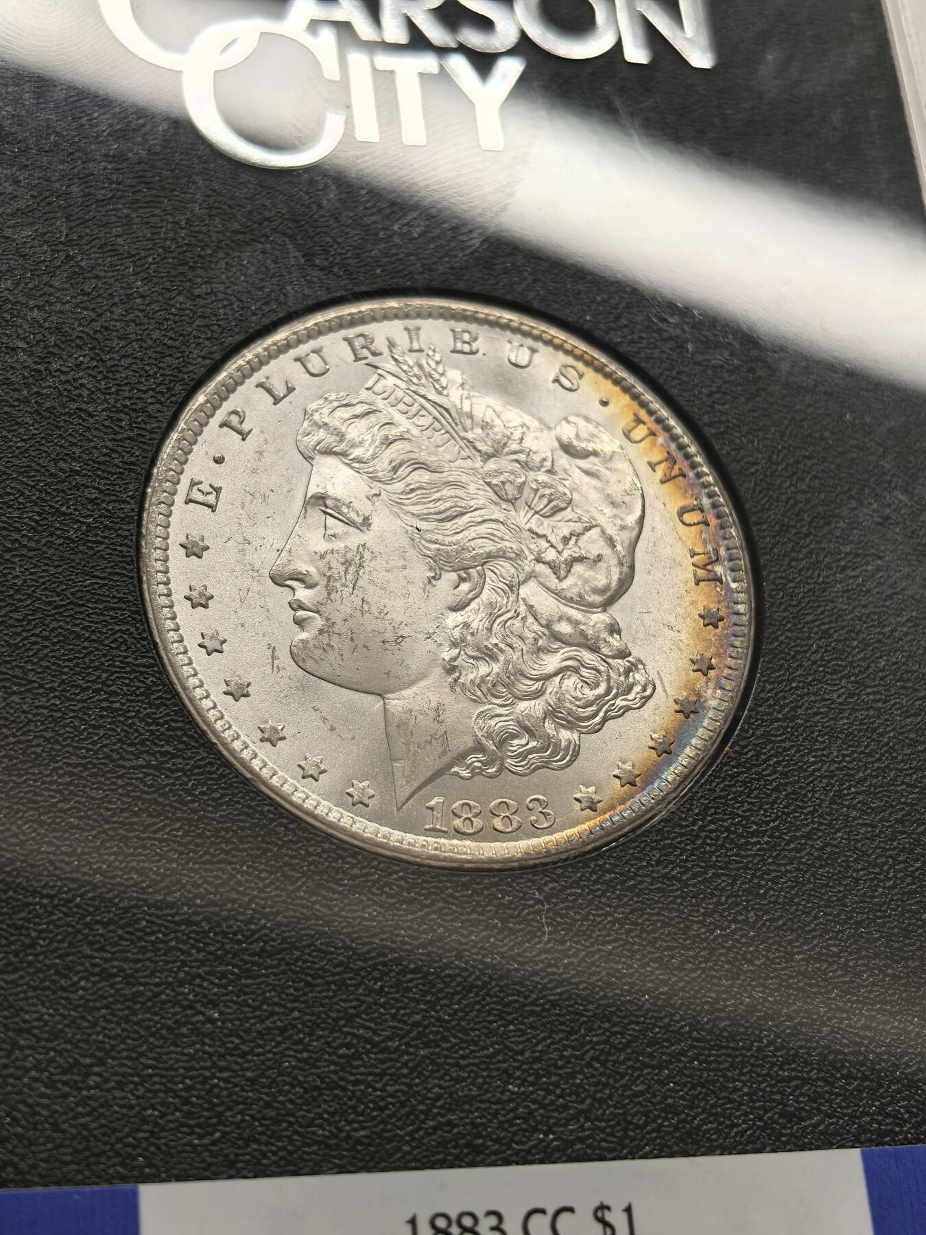 博洋堂藏家专场系列之美国钱币白金之夜专场暨第148期（全场包邮） NGC MS63 美国1883 CC 摩根 卡森厂 GSA大封装 人像面月牙形彩虹包浆 高分难得 十字转光