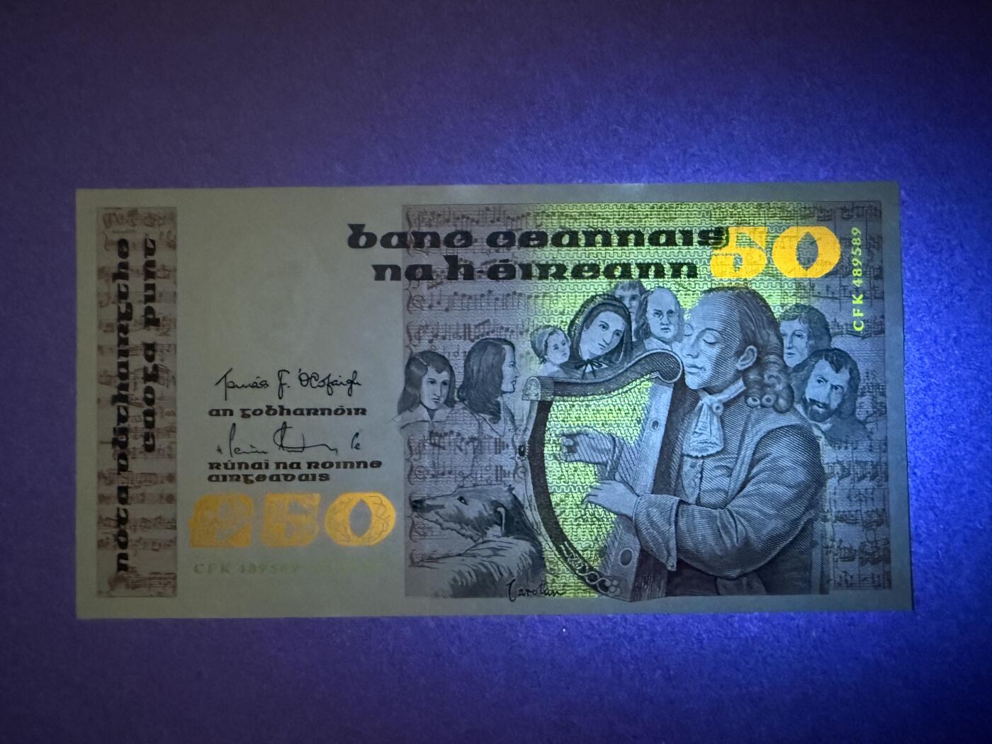 《艾美收藏》第221期-11.23周日黄金场精品荟萃 爱尔兰50镑 UNC 1982年 爱尔兰盲人竖琴师奥卡罗兰 原票好品 仅边缘轻微荧光