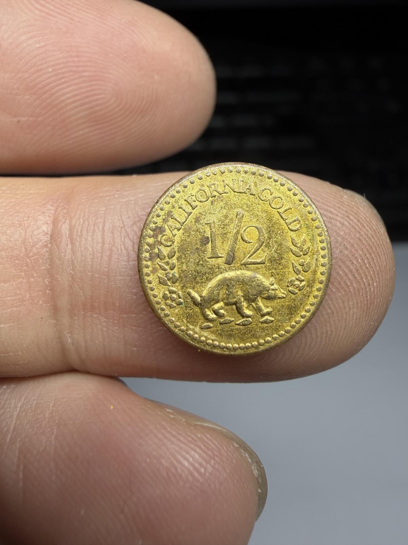 2025年集古藏今外币拍卖第十期-第8场—（总第288拍），可以寄存60天，满160元包邮。 纪念章，直径13毫米