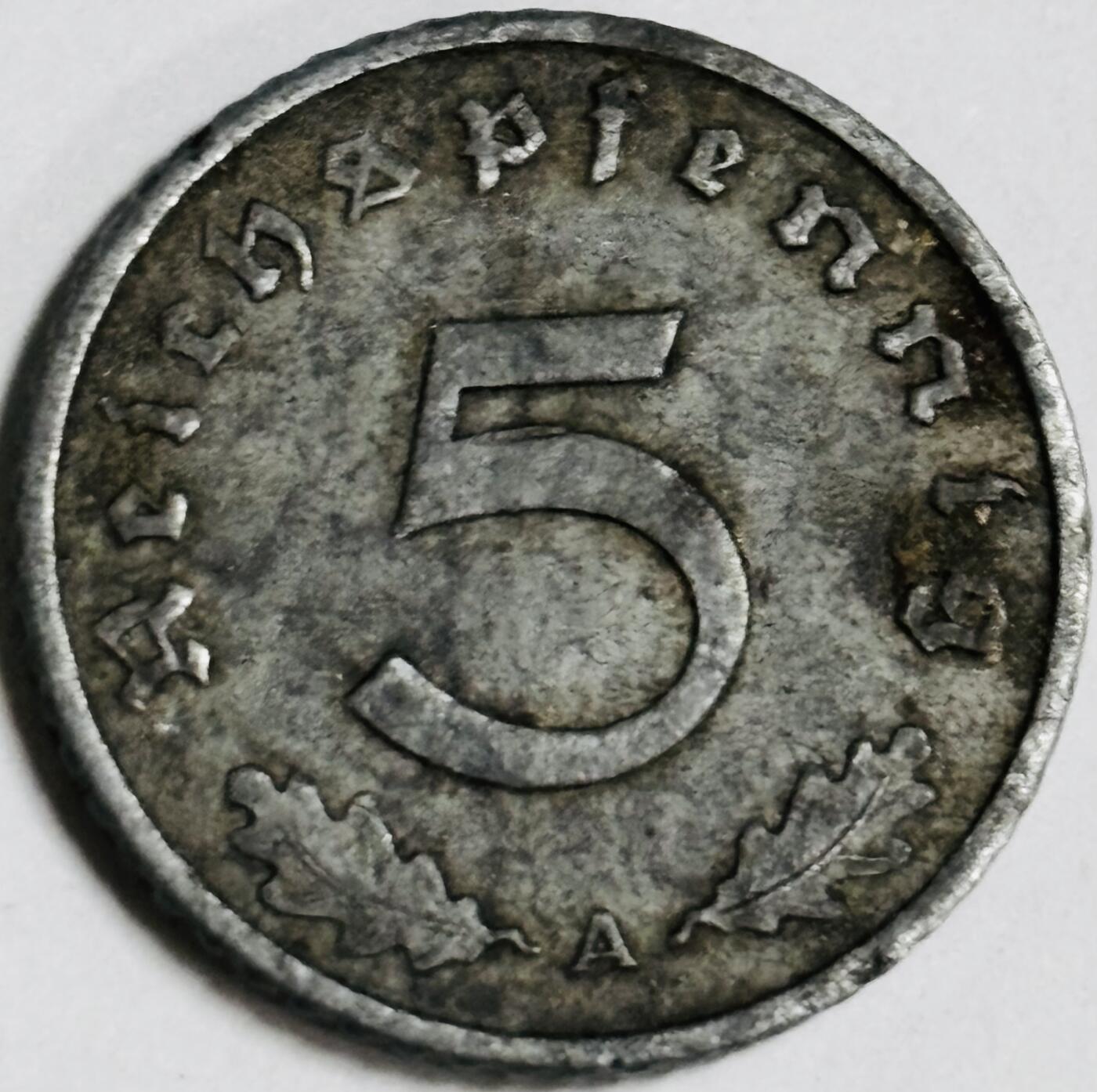 文馨钱币收藏第 282 场，【 长期接收代拍品】，加拿大老铜代用币，银币，德三系列场 极美品 1941 年德三帝国 5 芬尼锌币 A 标，锌币保存不错，收藏不错