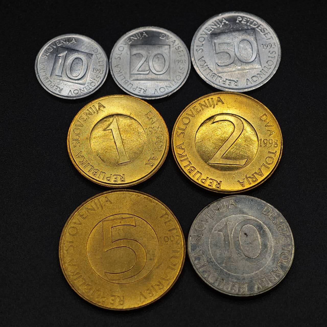 【淘币小摊】实时拍第八百零三拍   散币套币场   满百包邮可预留二周 每周一统一发货   斯洛文尼亚7枚