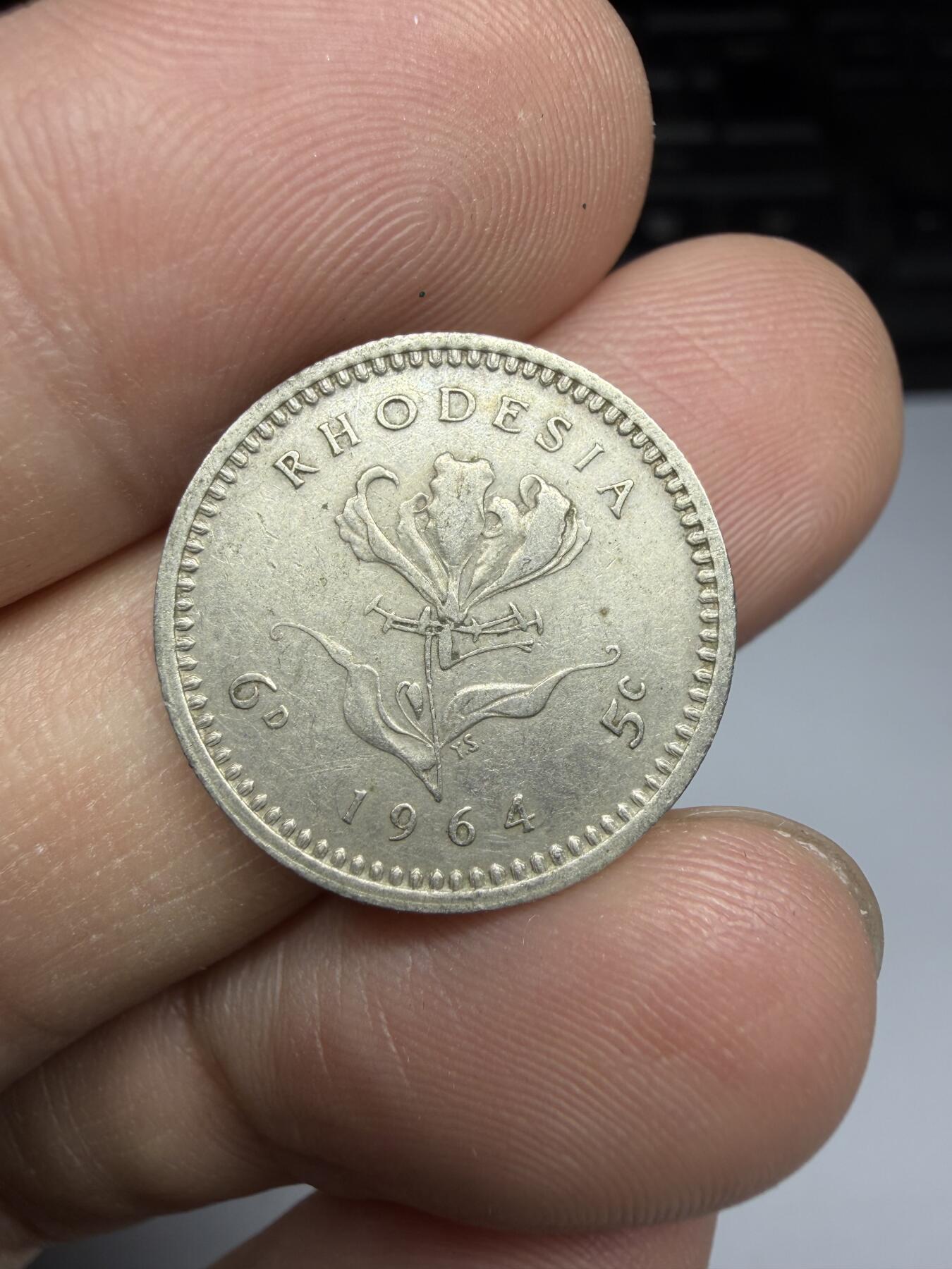 2025年集古藏今外币拍卖第十期-第8场—（总第288拍），可以寄存60天，满160元包邮。 1964年英属罗得西亚5C