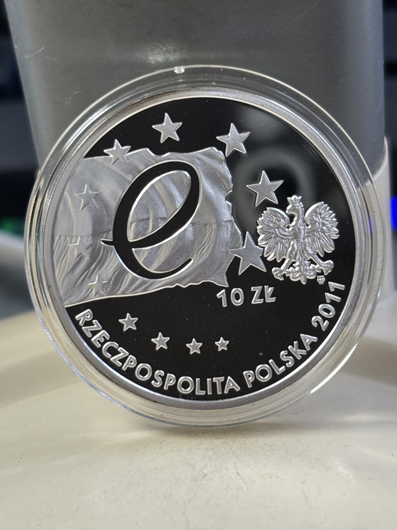 第182期拍卖 波兰2011年担任欧洲联盟理事会轮值主席纪念银币，925银，14.14克，发行50000枚