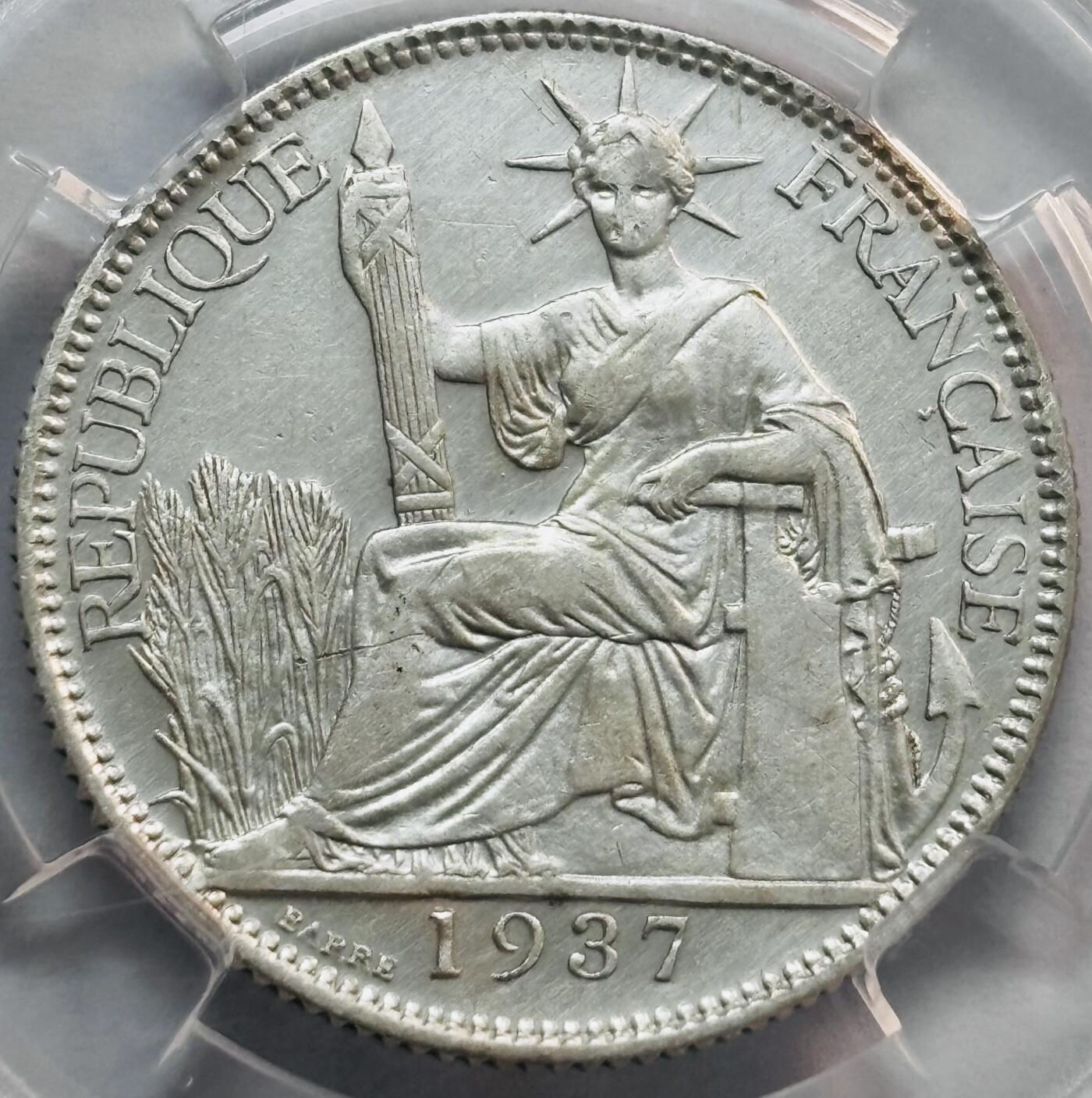 文馨钱币收藏第 282 场，【 长期接收代拍品】，加拿大老铜代用币，银币，德三系列场 1937 年法属印度支那 20 分银币，第六版独年份，早期 BC 评级 MS64 分，680 银，评级币中拍不退不换