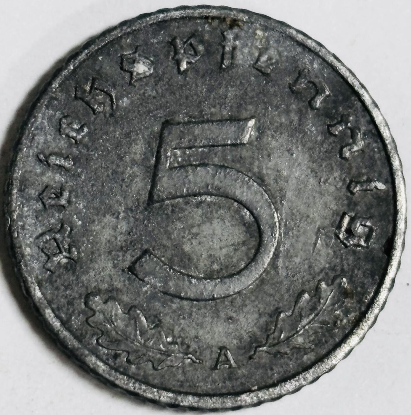 文馨钱币收藏第 282 场，【 长期接收代拍品】，加拿大老铜代用币，银币，德三系列场 极美品 1941 年德三帝国 5 芬尼锌币 A 标，锌币保存不易，品相佳，收藏不错