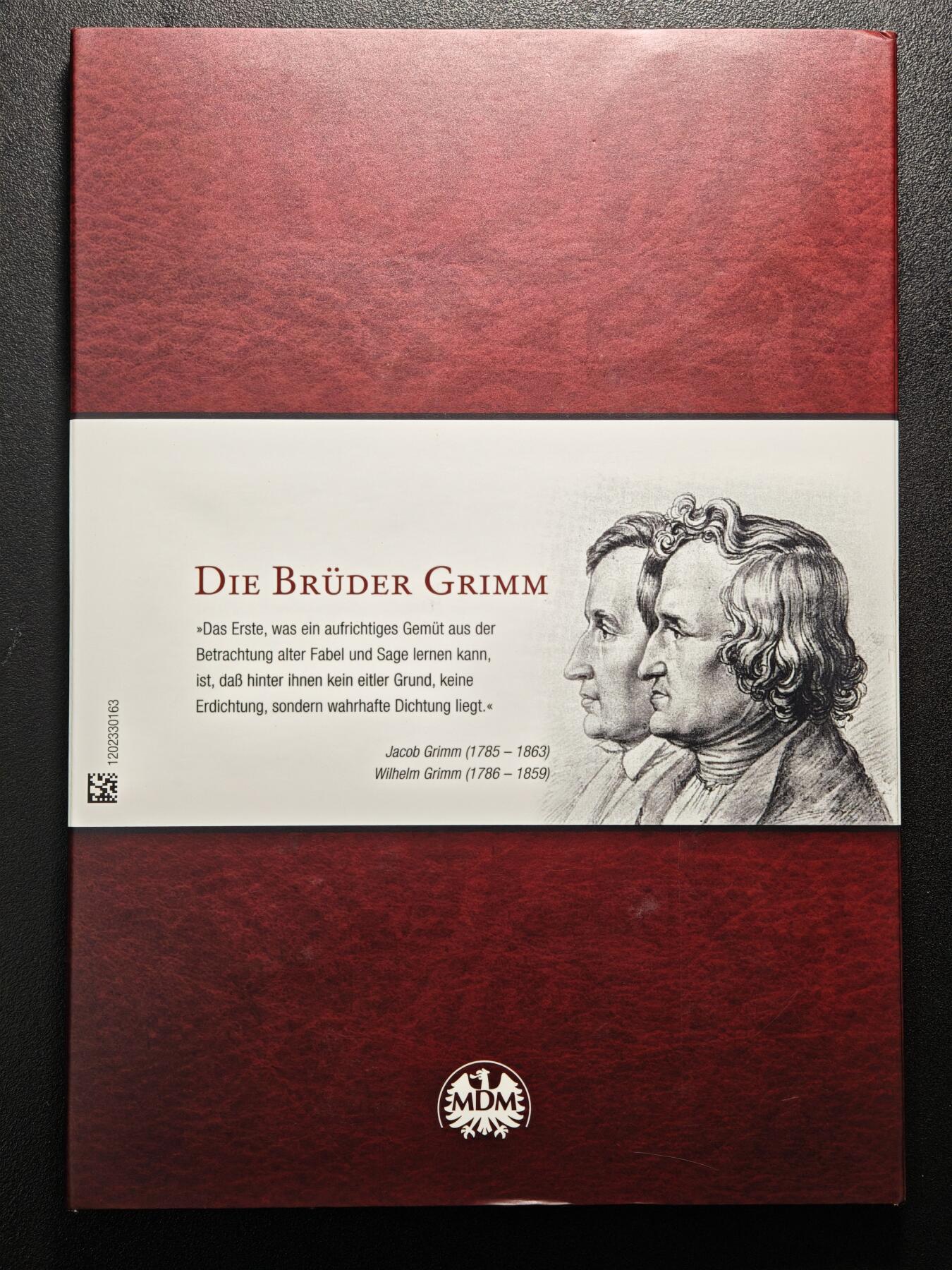 【德藏】世界币章拍卖第154期（拍品征集中~欢迎藏友联系） 10枚一册 德国童话故事彩绘纪念银章 原盒 原证书 （36mm/枚 333银/枚 14.66g/枚）设计极其精美