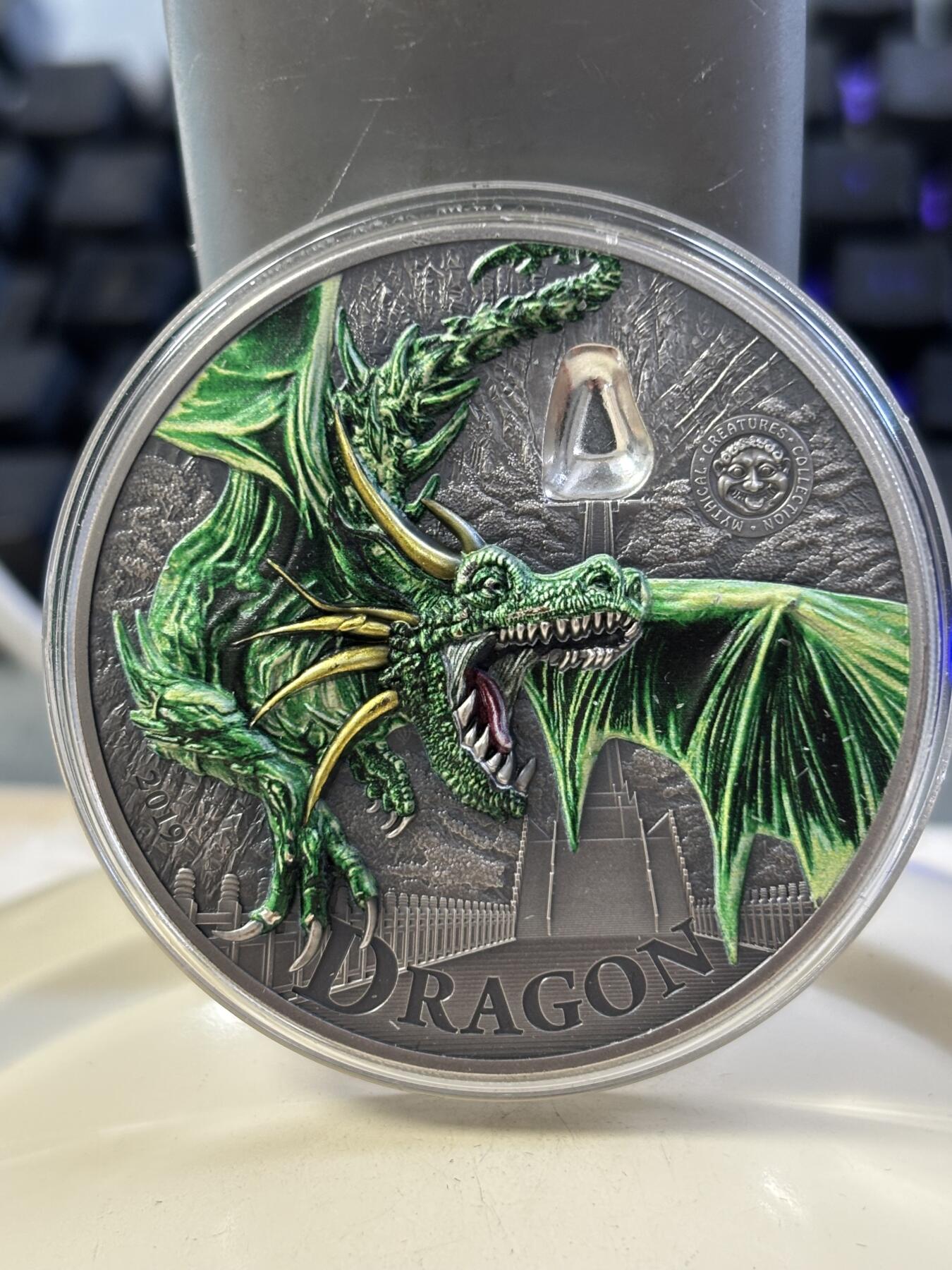 第182期拍卖 帕劳2019年神秘生物神龙2盎司仿古纪念银币，999银，发行500枚