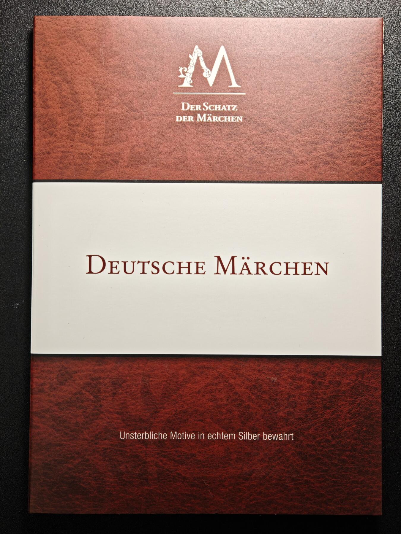 【德藏】世界币章拍卖第154期（拍品征集中~欢迎藏友联系） 10枚一册 德国童话故事彩绘纪念银章 原盒 原证书 （36mm/枚 333银/枚 14.66g/枚）设计极其精美