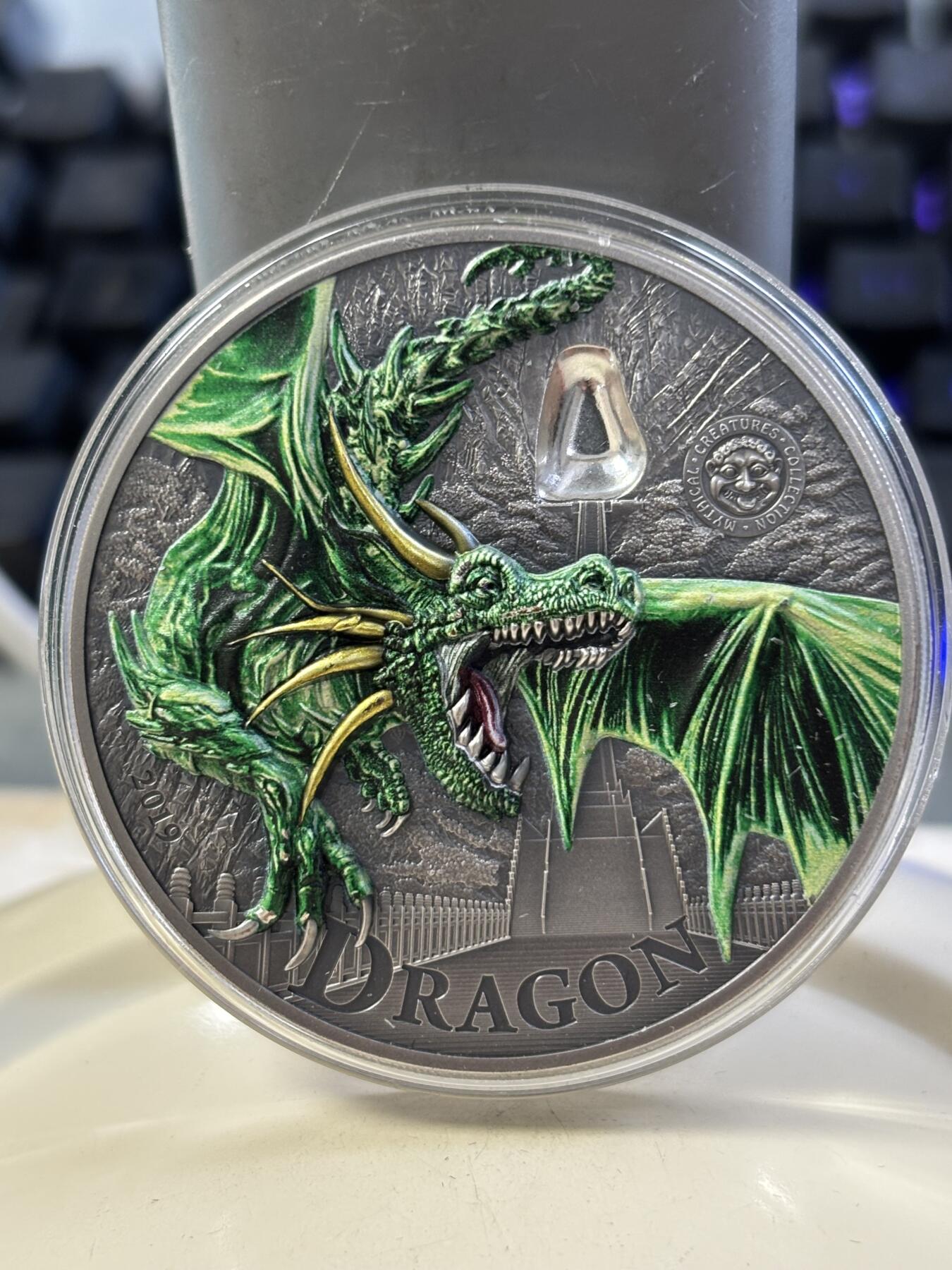 第182期拍卖 帕劳2019年神秘生物神龙2盎司仿古纪念银币，999银，发行500枚