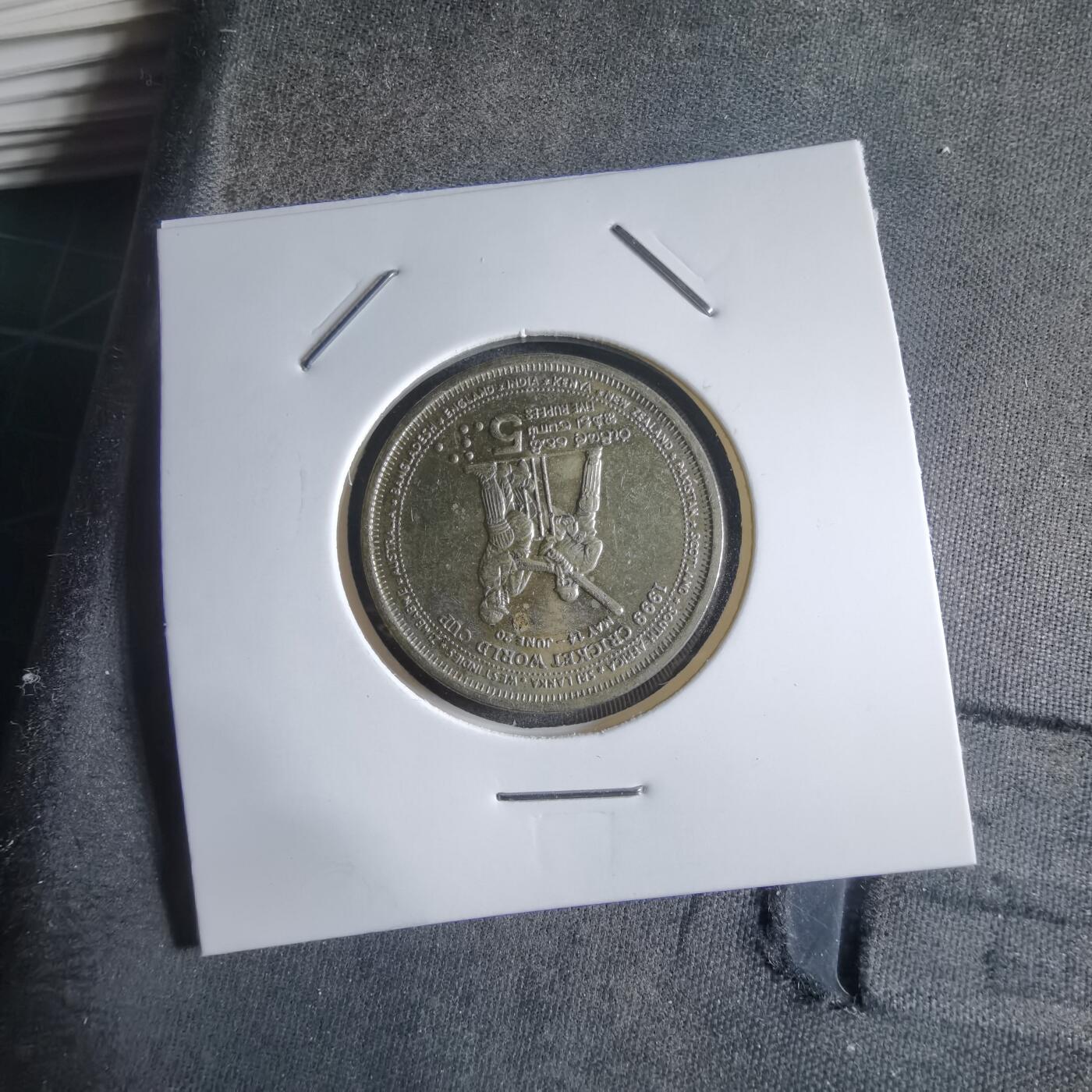 沼泽如烟--第910场 斯里兰卡1999年5卢比纪念币