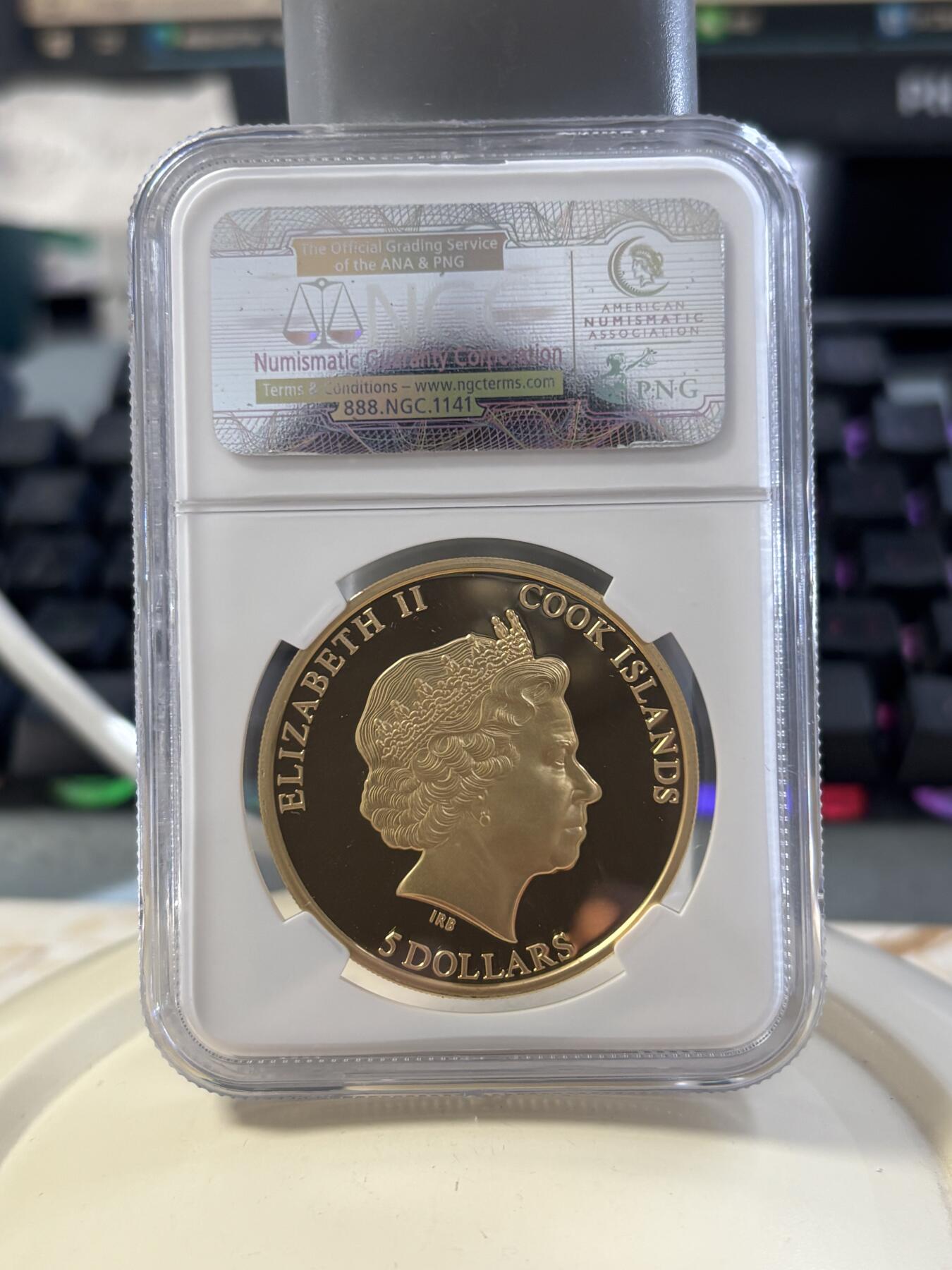 第182期拍卖 库克2014年系列龙头自然之影蜜蜂激光三维微雕精制镀金纪念银币NGC-PF69，25克，925银