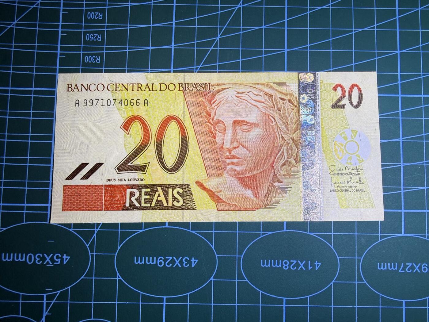 【炜奕收藏】，第五十一期 巴西倒二版20雷亚尔，品相如图