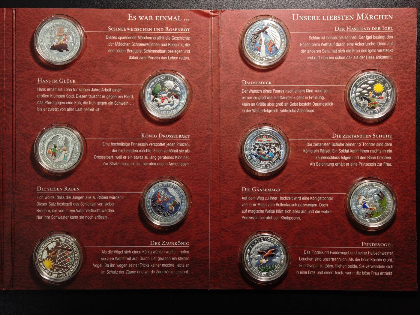 【德藏】世界币章拍卖第154期（拍品征集中~欢迎藏友联系） 10枚一册 德国童话故事彩绘纪念银章 原盒 原证书 （36mm/枚 333银/枚 14.66g/枚）设计极其精美
