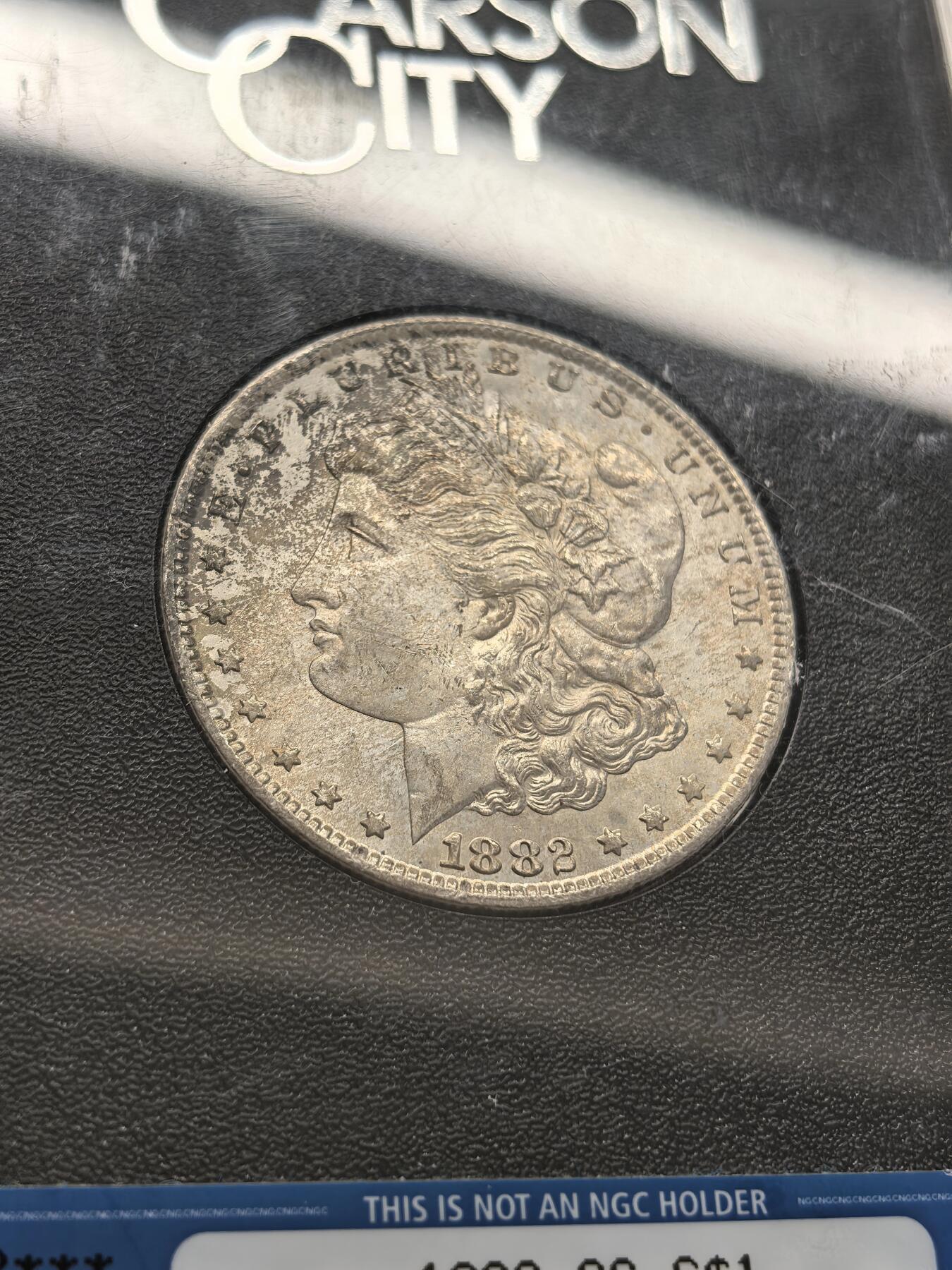 博洋堂藏家专场系列之美国钱币白金之夜专场暨第148期（全场包邮） NGC MS64 美国1882 CC 摩根 卡森厂 GSA大封装 人像面覆盖老包浆 高分难得 十字转光