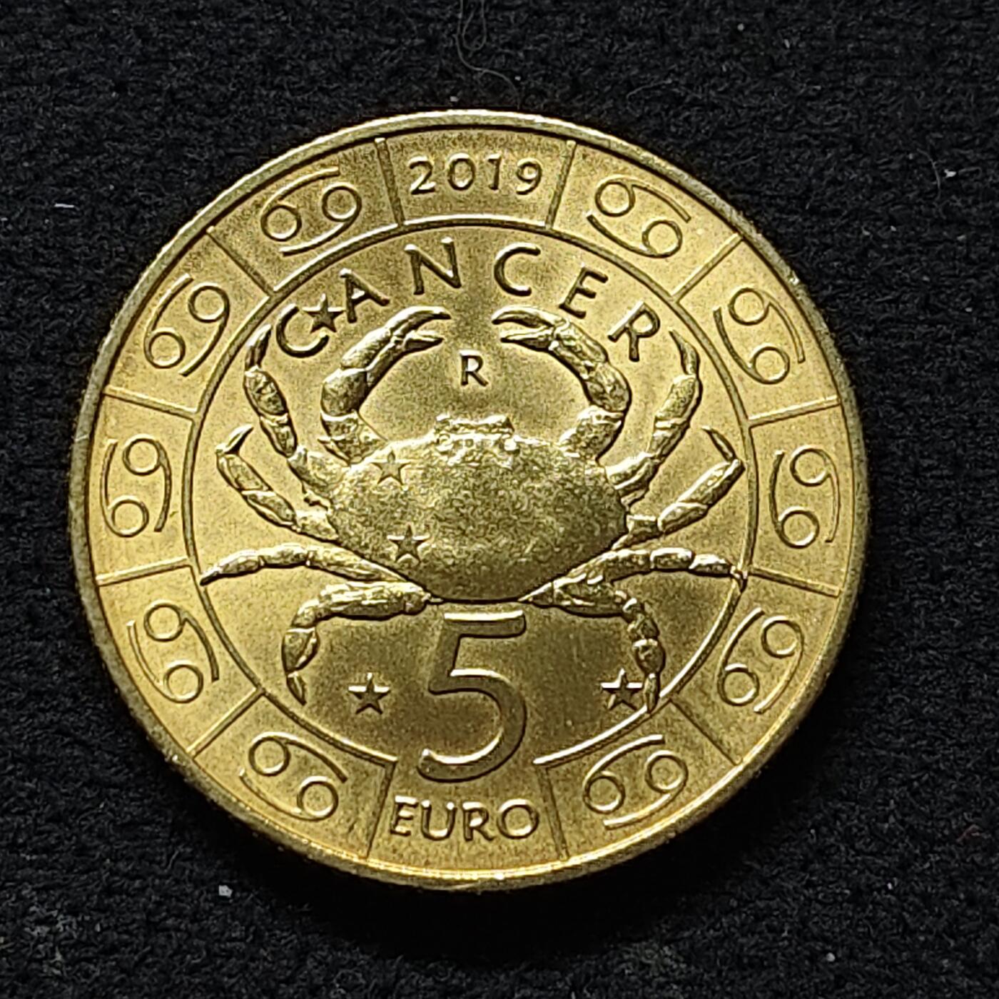 【全场包邮】纯粹捡漏拍480场（免费代拍第17场） 圣马力诺2019年5欧元十二星座巨蟹座纪念币