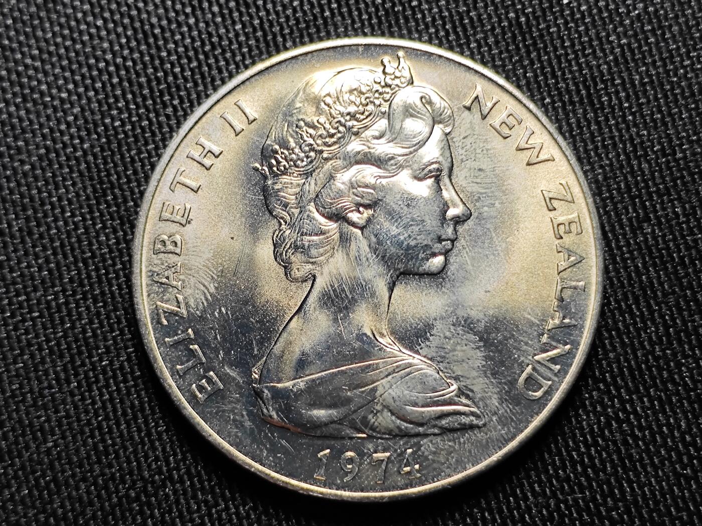 KK钱币收藏小铺 （套币 好品/批量散币 银币）专场  2月预留时间 周末发货  1974新西兰1元克朗形纪念币