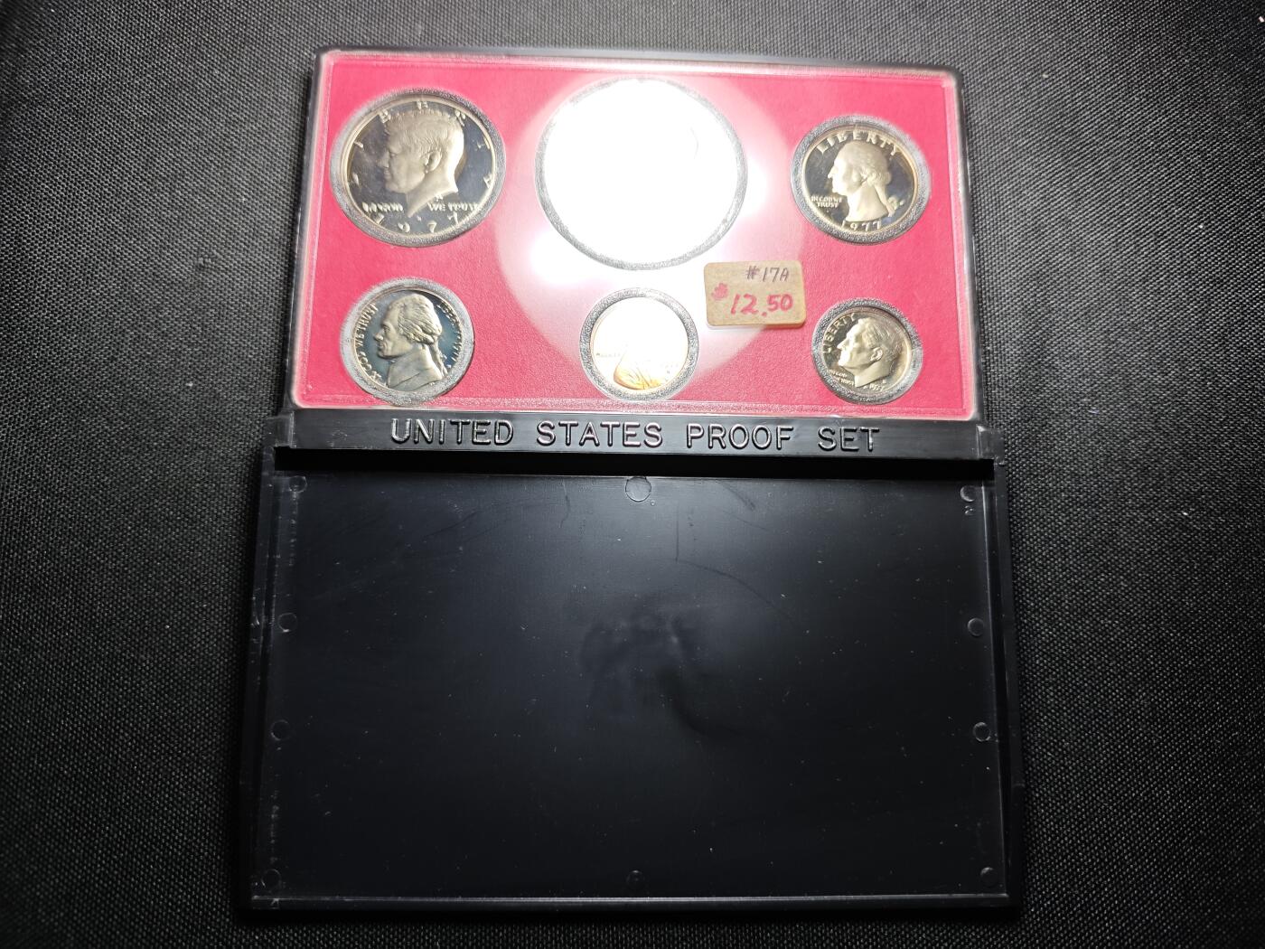 KK钱币收藏小铺 （套币 好品/批量散币 银币）专场  2月预留时间 周末发货  1977美国清年精制币一套 含艾克大一元精制