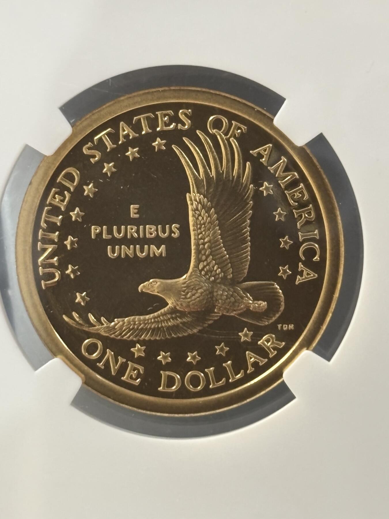 第182期拍卖 美国2000年萨卡加维亚1美元精制币NGC-PF69，获最受欢迎币，还获得2000年德国硬币杂志读者年度评选第二名