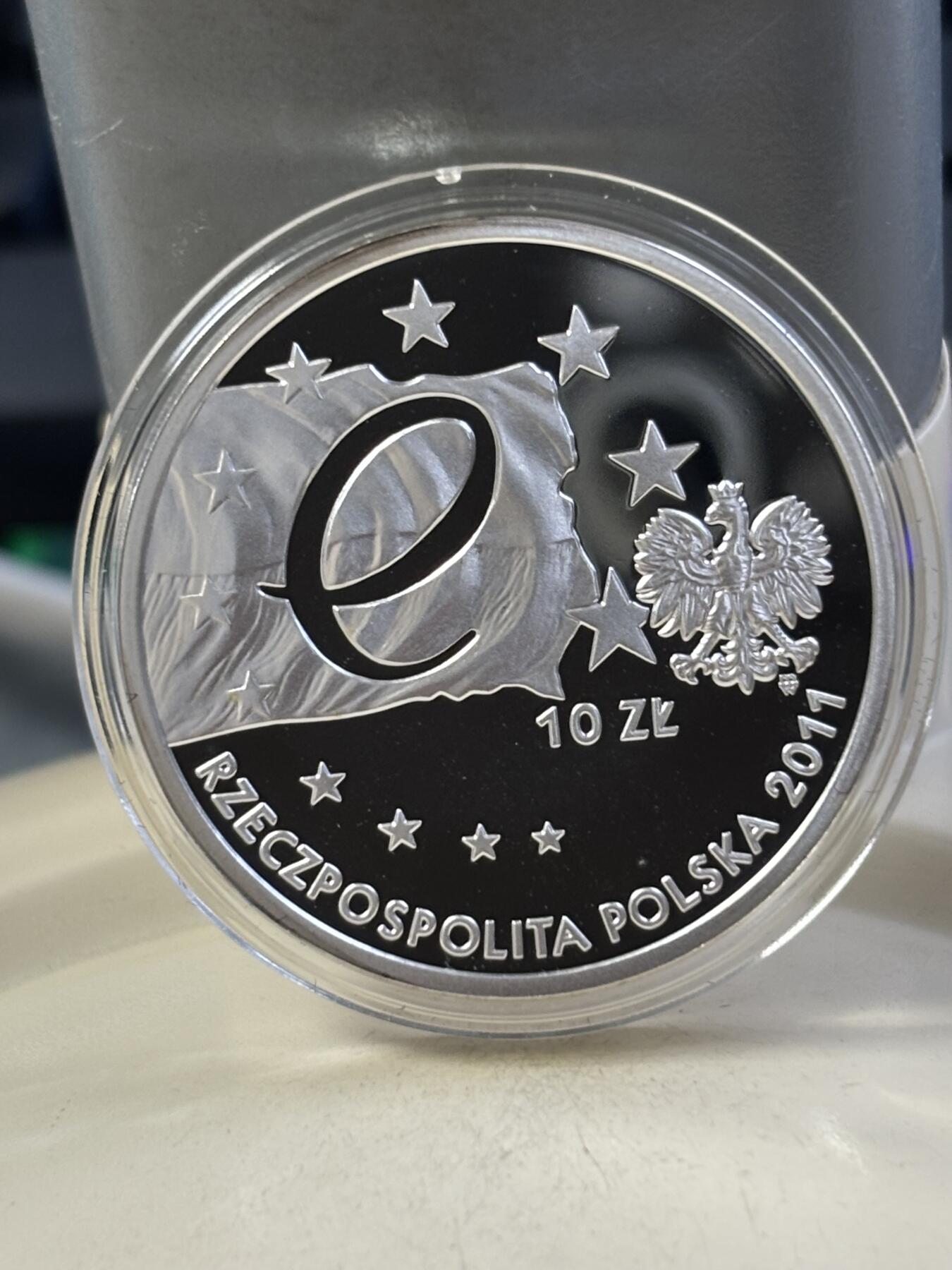 第182期拍卖 波兰2011年担任欧洲联盟理事会轮值主席纪念银币，925银，14.14克，发行50000枚