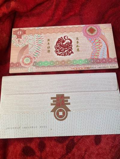 小英开心拍第331期 2010年虎年生肖贺卡，上海造币厂镀金纪念章，带收藏证书，品相很新