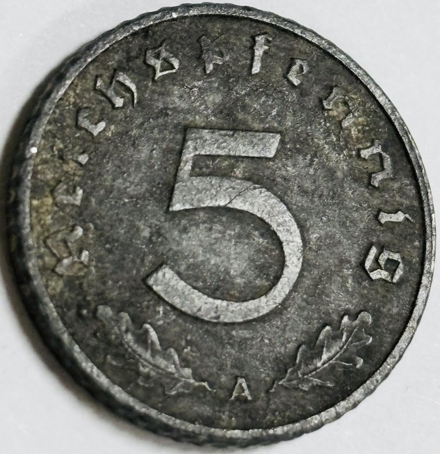 文馨钱币收藏第 282 场，【 长期接收代拍品】，加拿大老铜代用币，银币，德三系列场 极美品 1942 年德三帝国 5 芬尼锌币 A 标，锌币保存不错，收藏不错