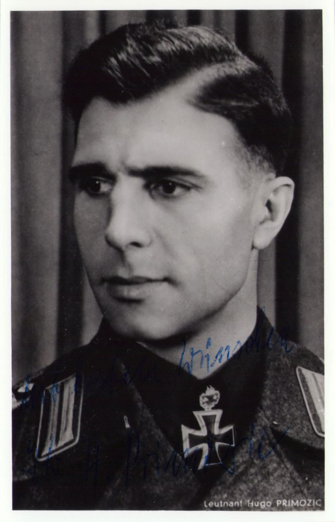 小驴勋章奖章收藏11月22日周六晚六点拍卖（珍爱和平，收藏战争，铭记历史，勿忘国耻，忠党爱国。有偿代拍，送拍规则在简介最后，参拍须阅读规则后再参拍，关系到运费包装发货时效真假辨别等关键信息，拍卖时不再发原图，看大图店主微信码在拍卖店铺介绍里） 最狡猾最出名的突击炮王牌“橡叶军士长”Hugo Primozic战后亲签