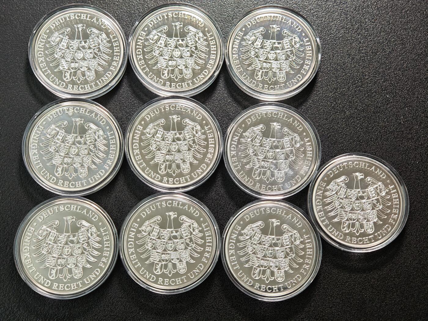 【德藏】世界币章拍卖第154期（拍品征集中~欢迎藏友联系） 10枚一册 德国童话故事彩绘纪念银章 原盒 原证书 （36mm/枚 333银/枚 14.66g/枚）设计极其精美