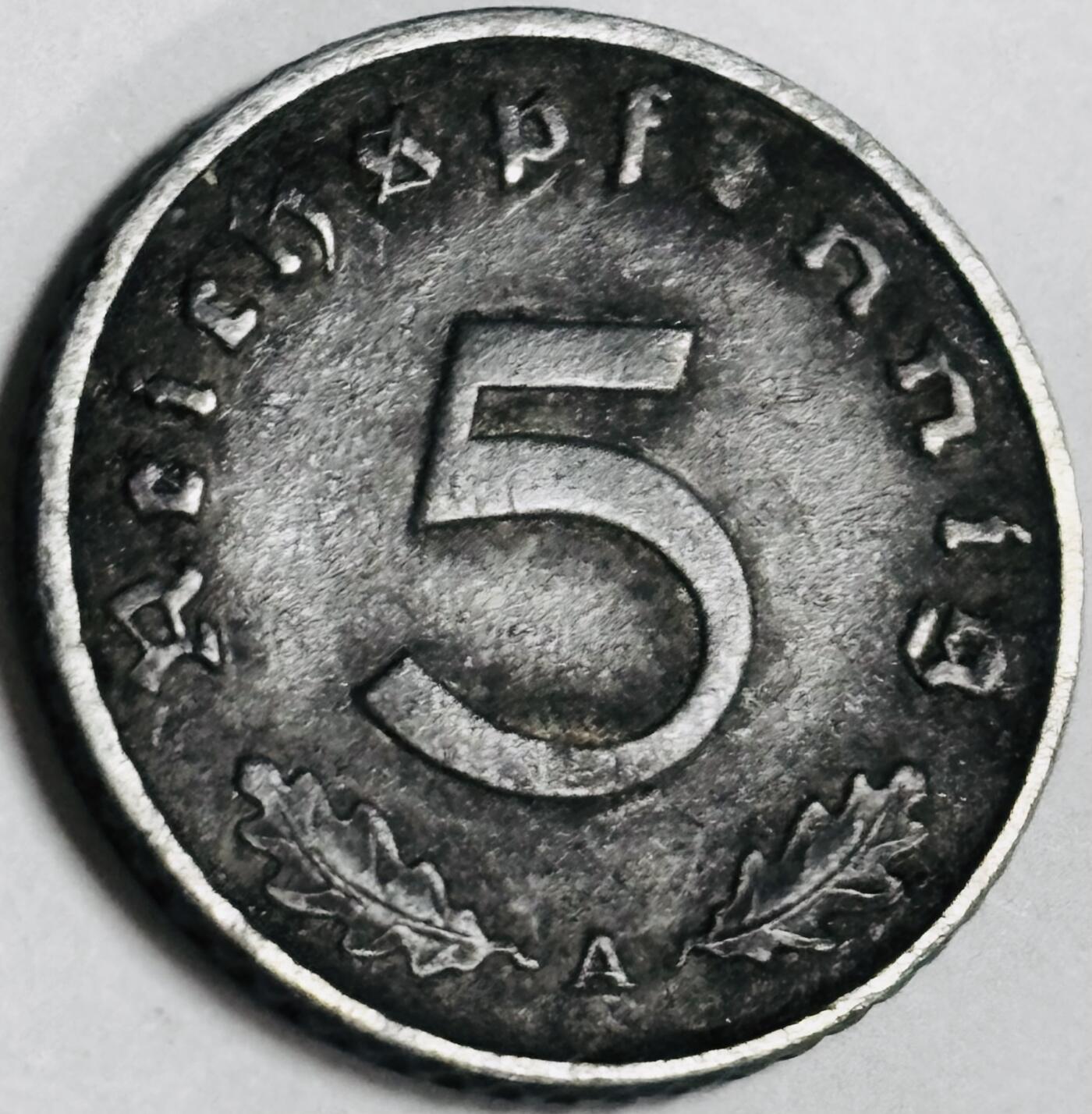 文馨钱币收藏第 282 场，【 长期接收代拍品】，加拿大老铜代用币，银币，德三系列场 极美品 1942 年德三帝国 5 芬尼锌币 A 标，锌币保存不错，收藏不错