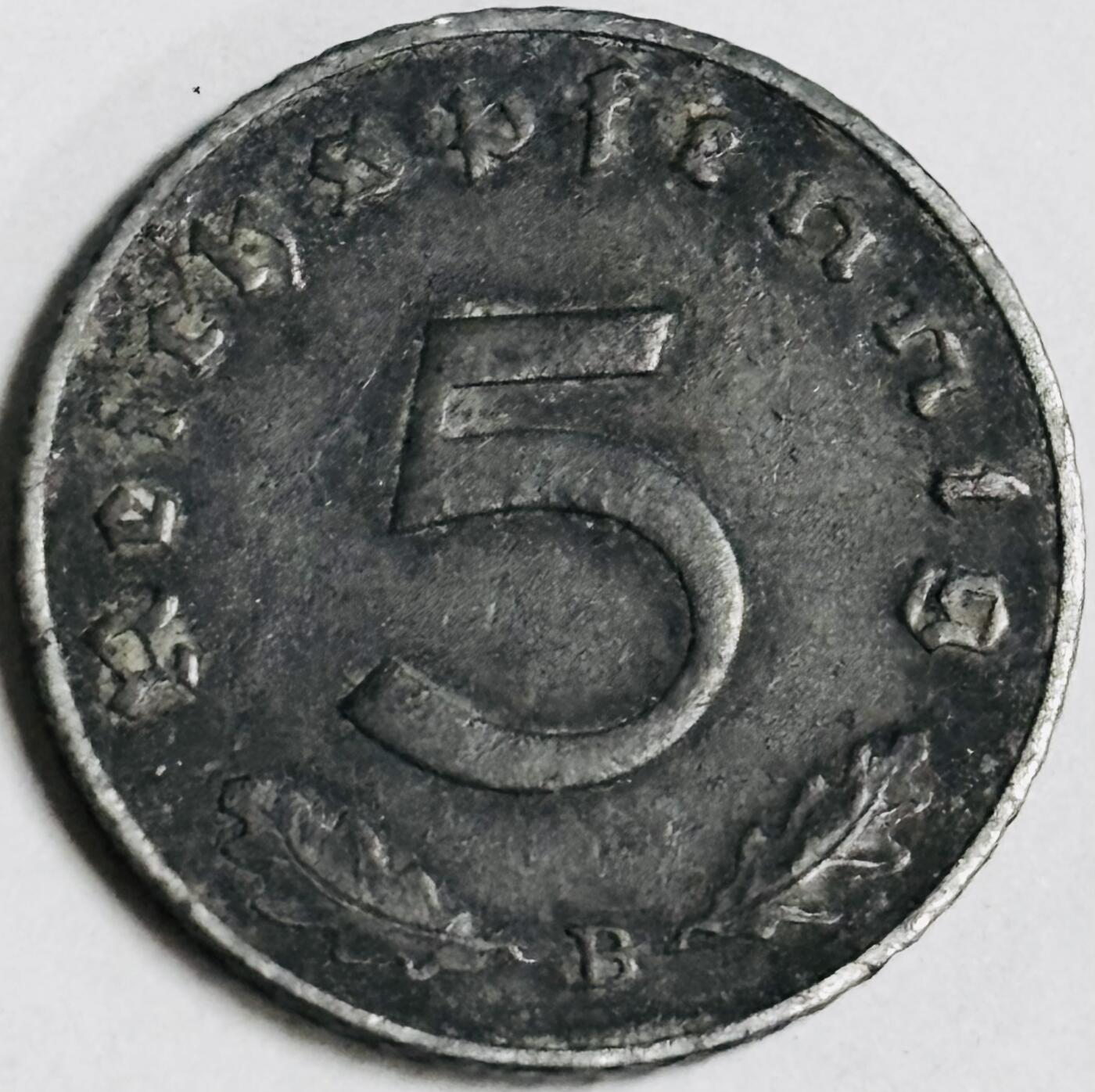 文馨钱币收藏第 282 场，【 长期接收代拍品】，加拿大老铜代用币，银币，德三系列场 极美品 1941 年德三帝国 5 芬尼锌币 B 标，锌币保存不易，品相佳，收藏不错