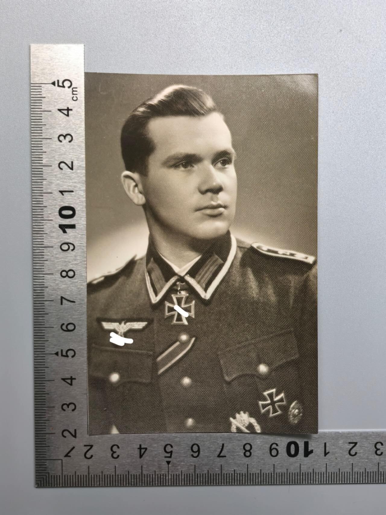 小驴勋章奖章收藏11月22日周六晚六点拍卖（珍爱和平，收藏战争，铭记历史，勿忘国耻，忠党爱国。有偿代拍，送拍规则在简介最后，参拍须阅读规则后再参拍，关系到运费包装发货时效真假辨别等关键信息，拍卖时不再发原图，看大图店主微信码在拍卖店铺介绍里） Josef Papesch战后背面亲签