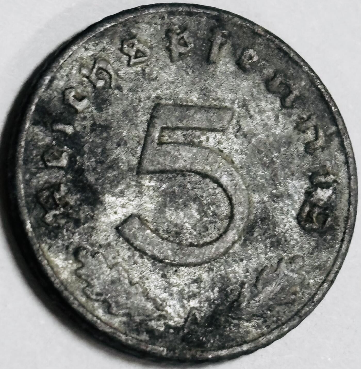 文馨钱币收藏第 282 场，【 长期接收代拍品】，加拿大老铜代用币，银币，德三系列场 极美品 1941 年德三帝国 5 芬尼锌币 A 标，锌币保存不错，收藏不错