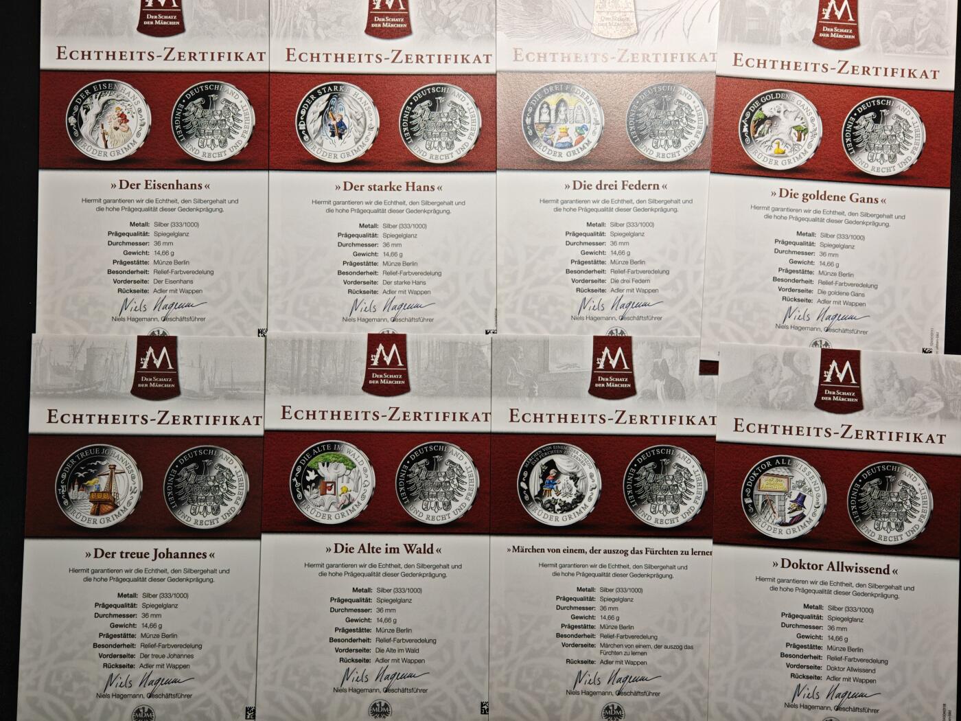 【德藏】世界币章拍卖第154期（拍品征集中~欢迎藏友联系） 10枚一册 德国童话故事彩绘纪念银章 原盒 原证书 （36mm/枚 333银/枚 14.66g/枚）设计极其精美