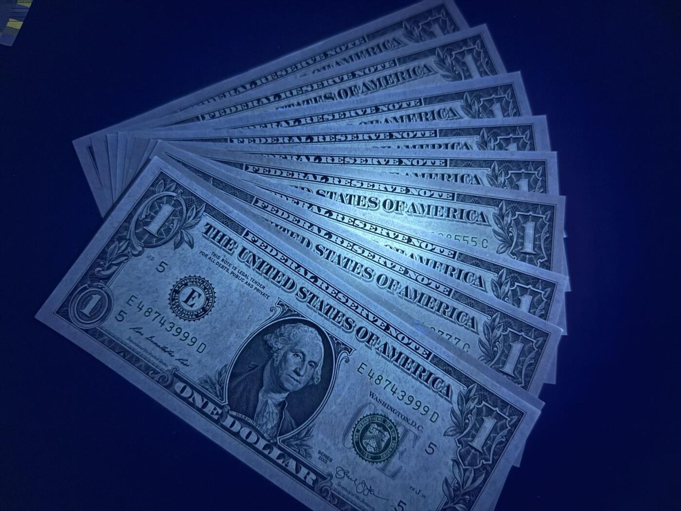 【炜奕收藏】，第五十一期 美国1美元000-999豹子号一组共10张，UNC-/UNC品相