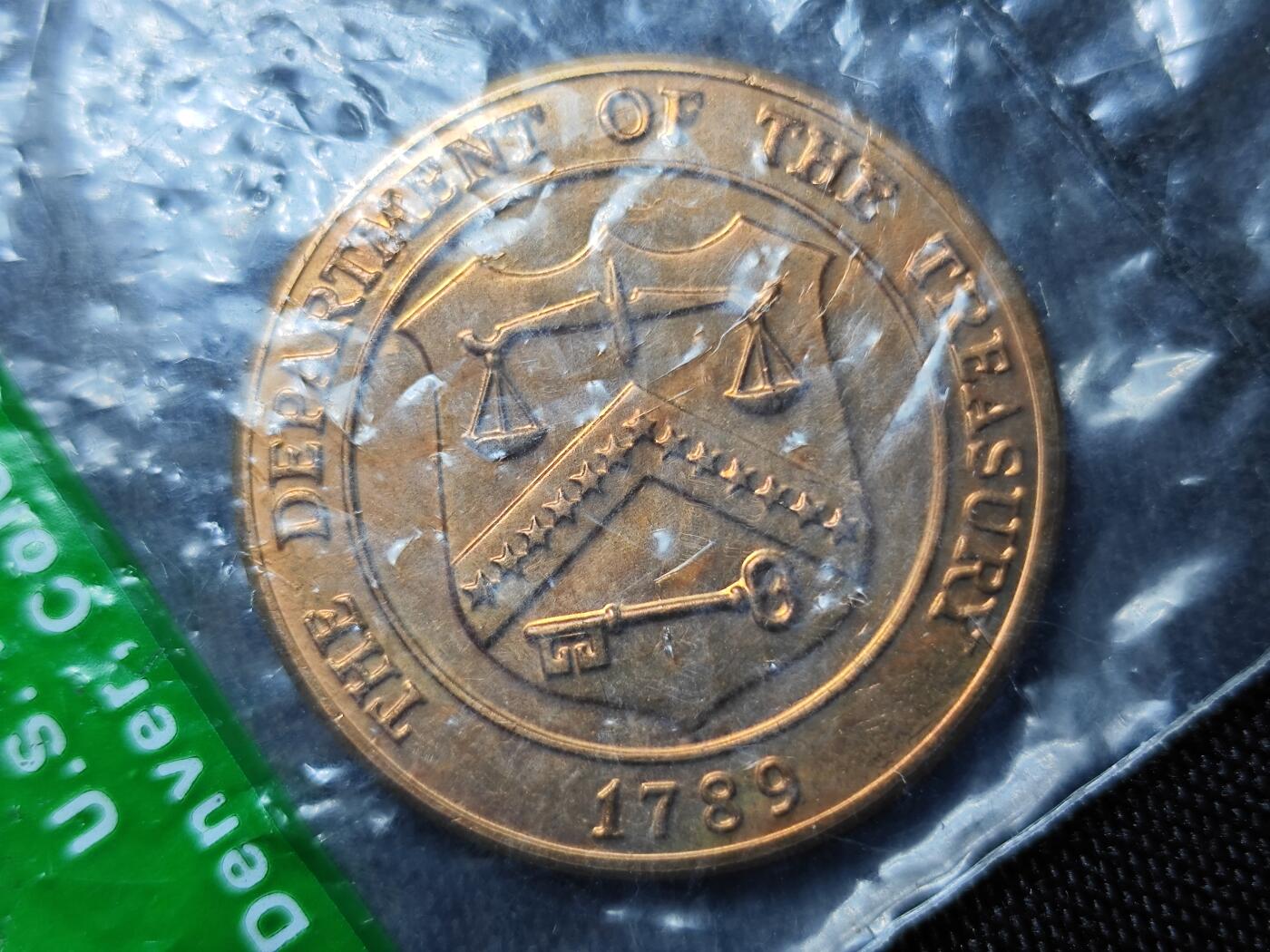 KK钱币收藏小铺 （套币 好品/批量散币 银币）专场  2月预留时间 周末发货  美国官方造币厂纪念铜章 原封