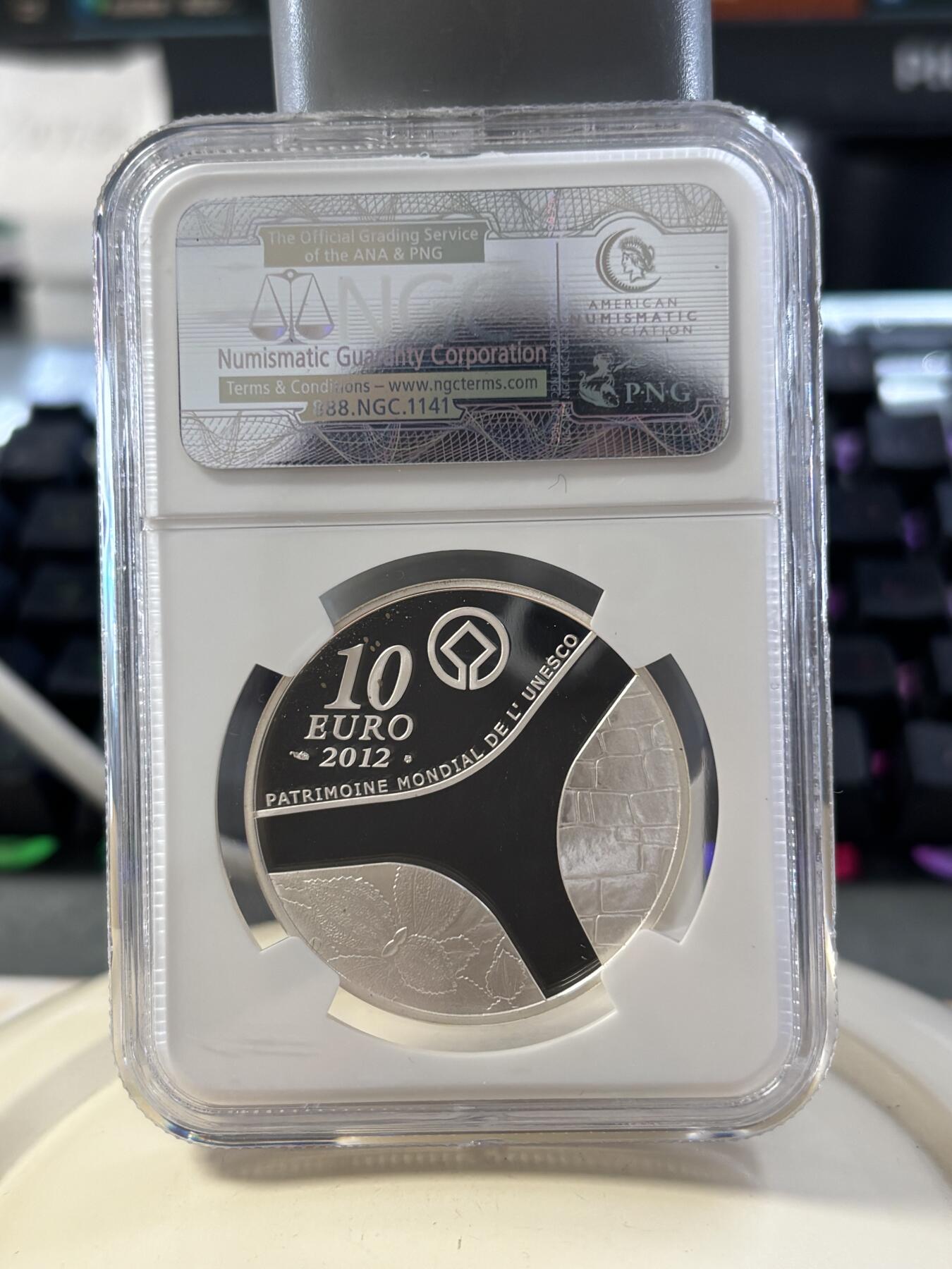 第182期拍卖 法国2012年世界文化遗产埃及阿布辛贝神庙精制纪念银币NGC-PF70,22.2克，900银