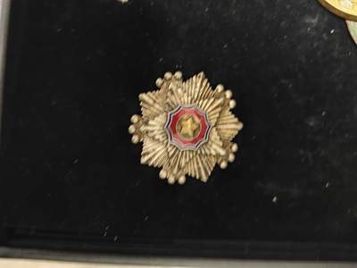 勋章杂货 - 曹县国旗，带编号2703