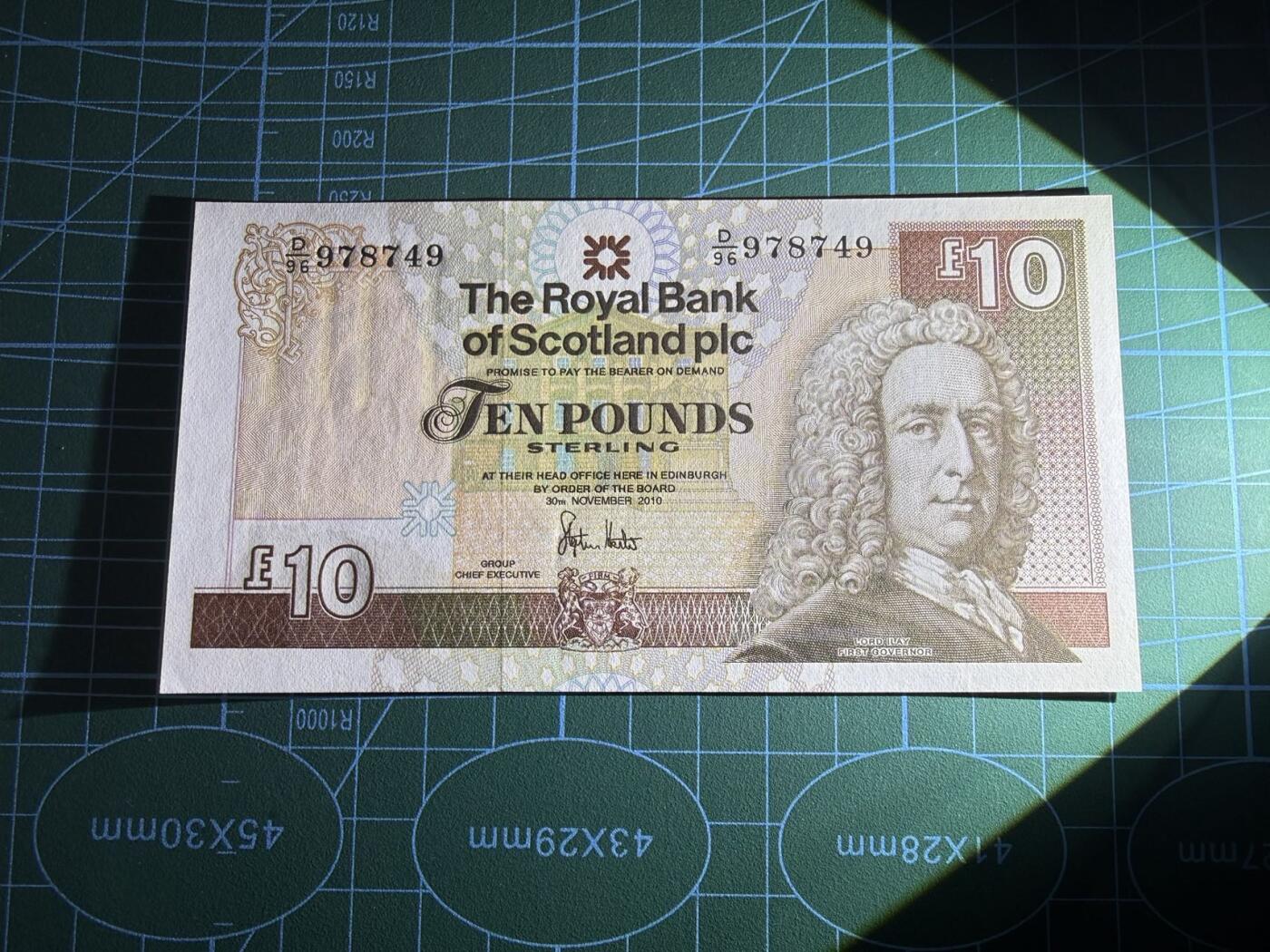 【炜奕收藏】，第五十一期 2010年苏格兰皇家银行10镑，UNC品相