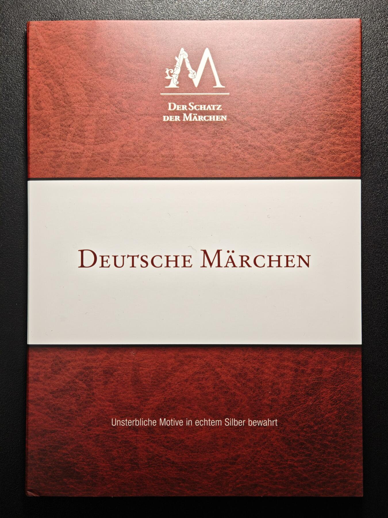 【德藏】世界币章拍卖第154期（拍品征集中~欢迎藏友联系） 10枚一册 德国童话故事彩绘纪念银章 原盒 原证书 （36mm/枚 333银/枚 14.66g/枚）设计极其精美