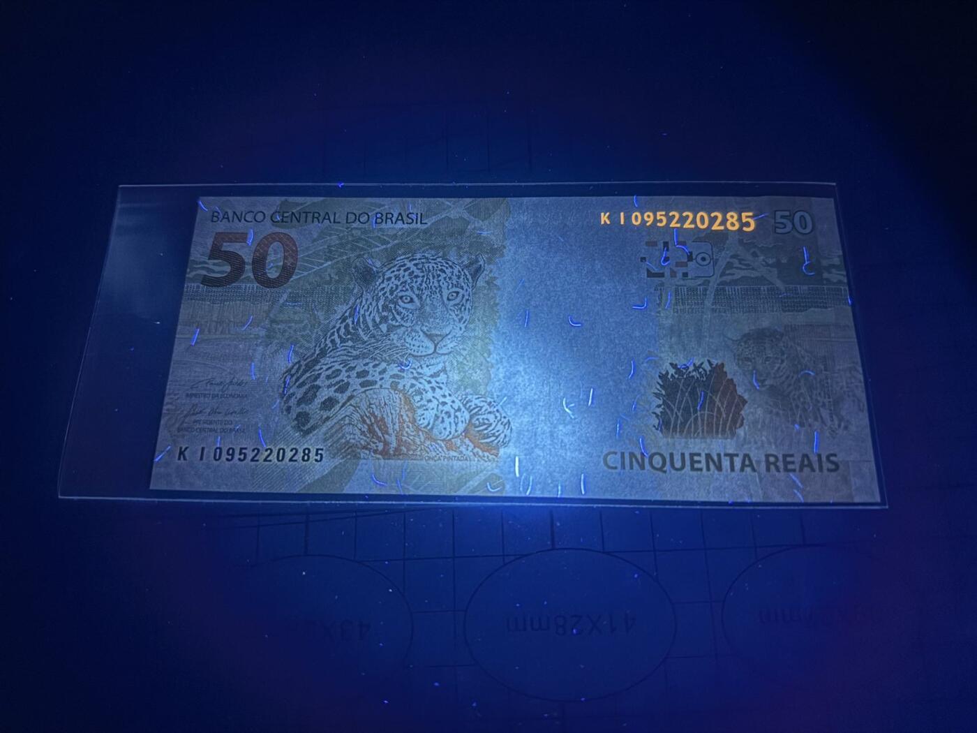 【炜奕收藏】，第五十一期 2010年巴西50雷亚尔，UNC品相，号码无347