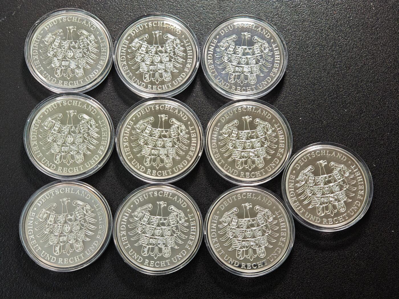 【德藏】世界币章拍卖第154期（拍品征集中~欢迎藏友联系） 10枚一册 德国童话故事彩绘纪念银章 原盒 原证书 （36mm/枚 333银/枚 14.66g/枚）设计极其精美