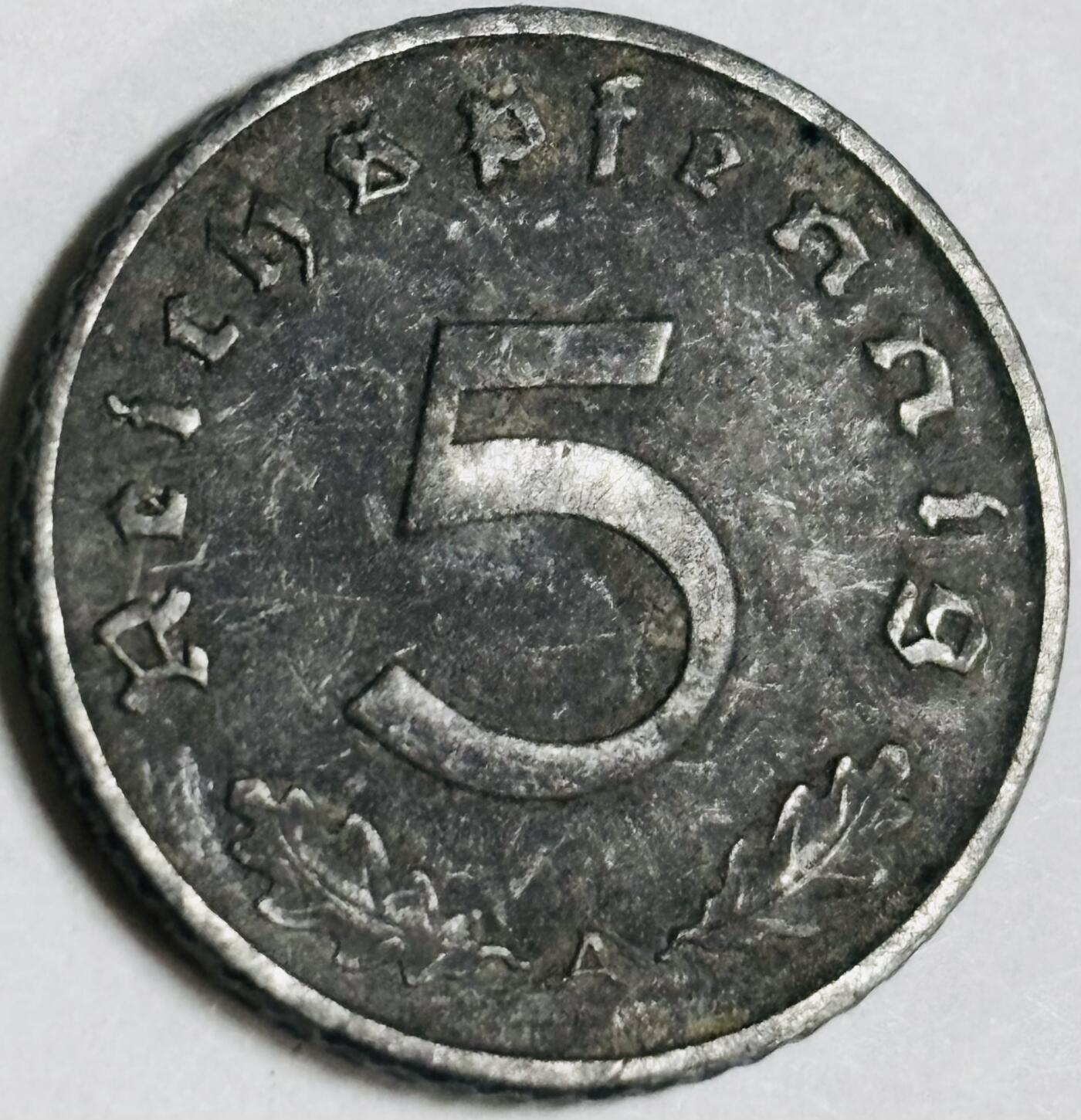 文馨钱币收藏第 282 场，【 长期接收代拍品】，加拿大老铜代用币，银币，德三系列场 极美品 1942 年德三帝国 5 芬尼锌币 A 标，锌币保存不错，收藏不错