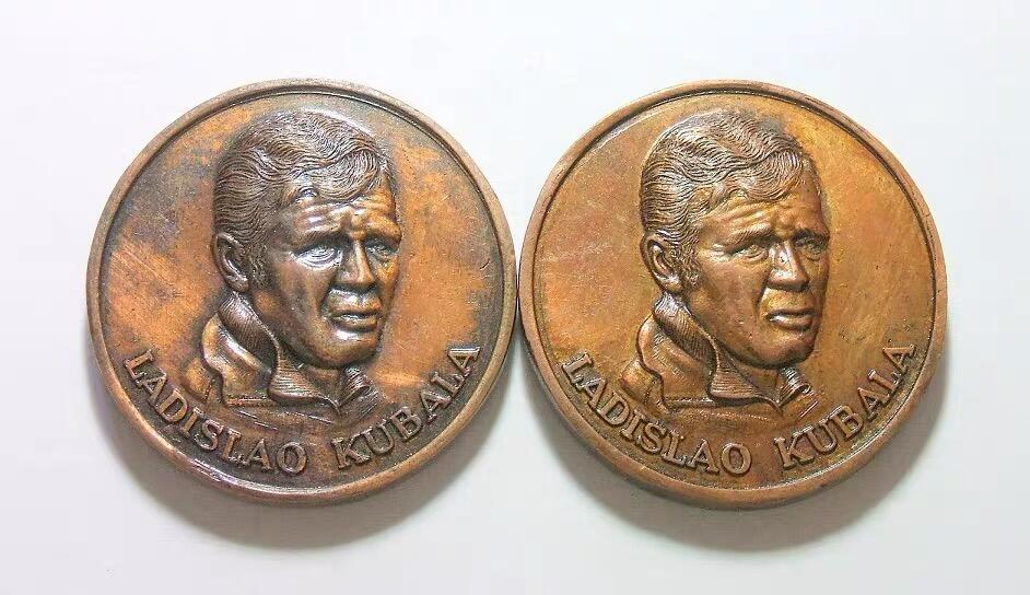 单枚价 西班牙巴塞罗那足球队传奇射手库巴拉高浮雕精制铜章 35MM