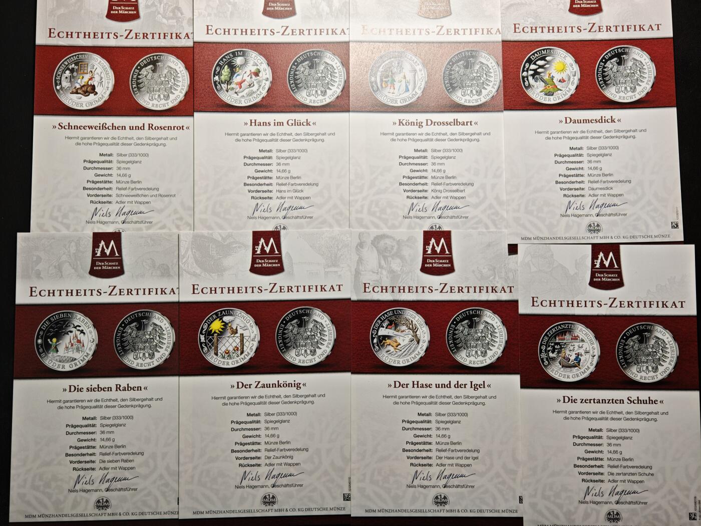 【德藏】世界币章拍卖第154期（拍品征集中~欢迎藏友联系） 10枚一册 德国童话故事彩绘纪念银章 原盒 原证书 （36mm/枚 333银/枚 14.66g/枚）设计极其精美