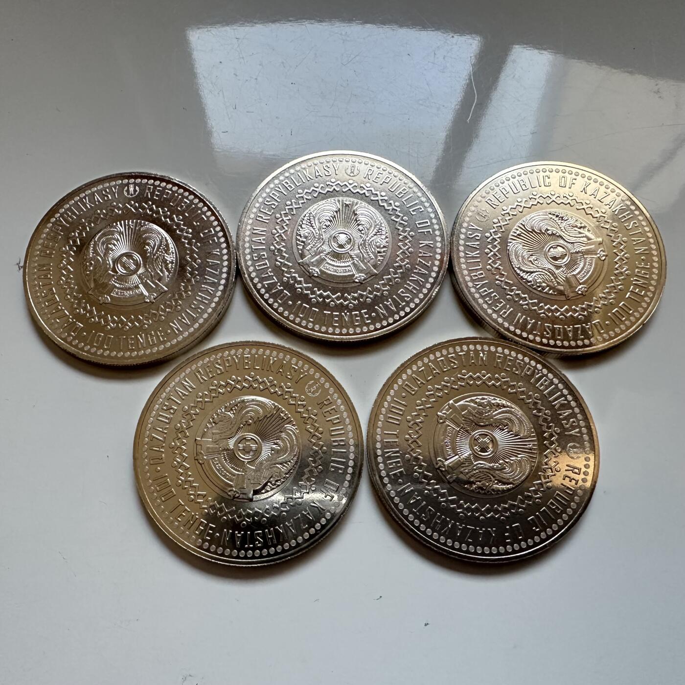 🌹外币初藏🌹🐯2025年第131场  每周二四六晚8️⃣点 接代拍 哈萨克斯坦2022年100坚戈纪念币  精制币 5枚组