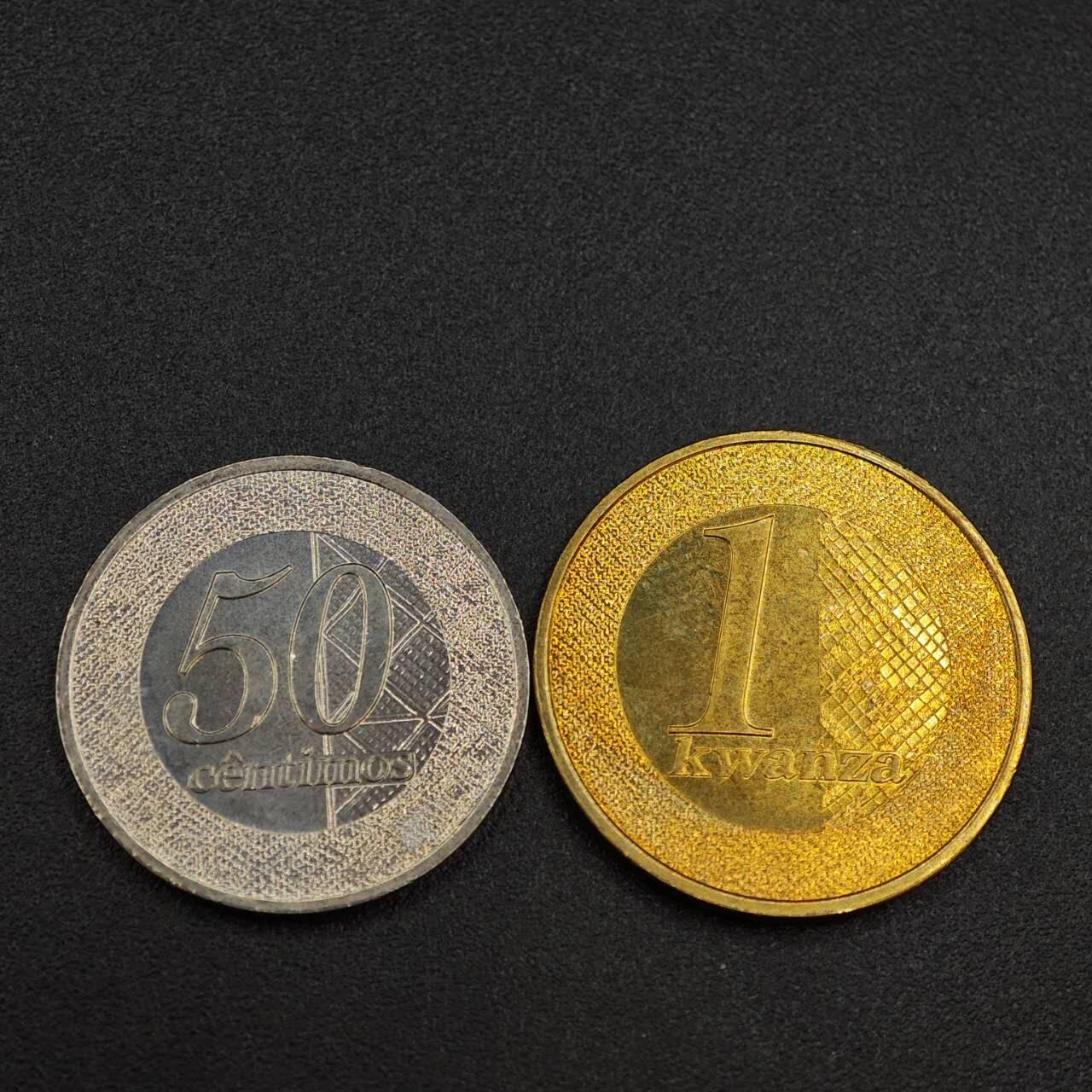 【淘币小摊】实时拍第八百零三拍   散币套币场   满百包邮可预留二周 每周一统一发货   安哥拉2012年2枚