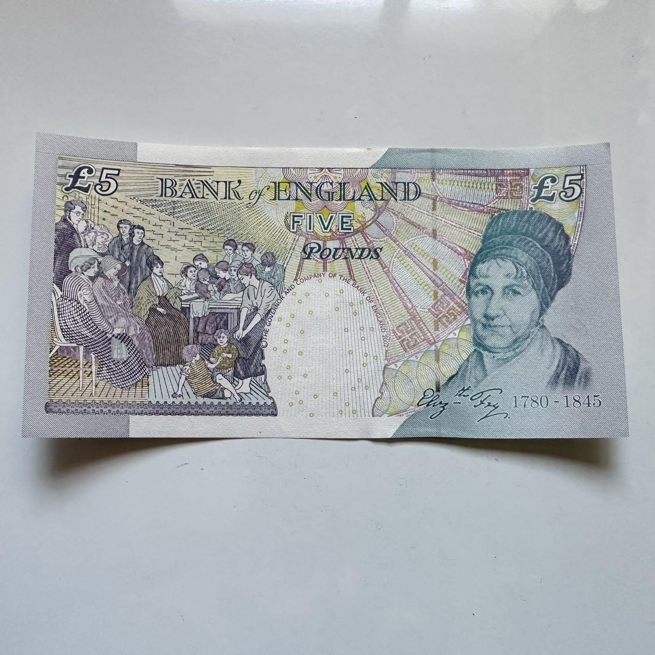 🌹外币初藏🌹🐯2025年第131场  每周二四六晚8️⃣点 接代拍 英国2002版五英镑