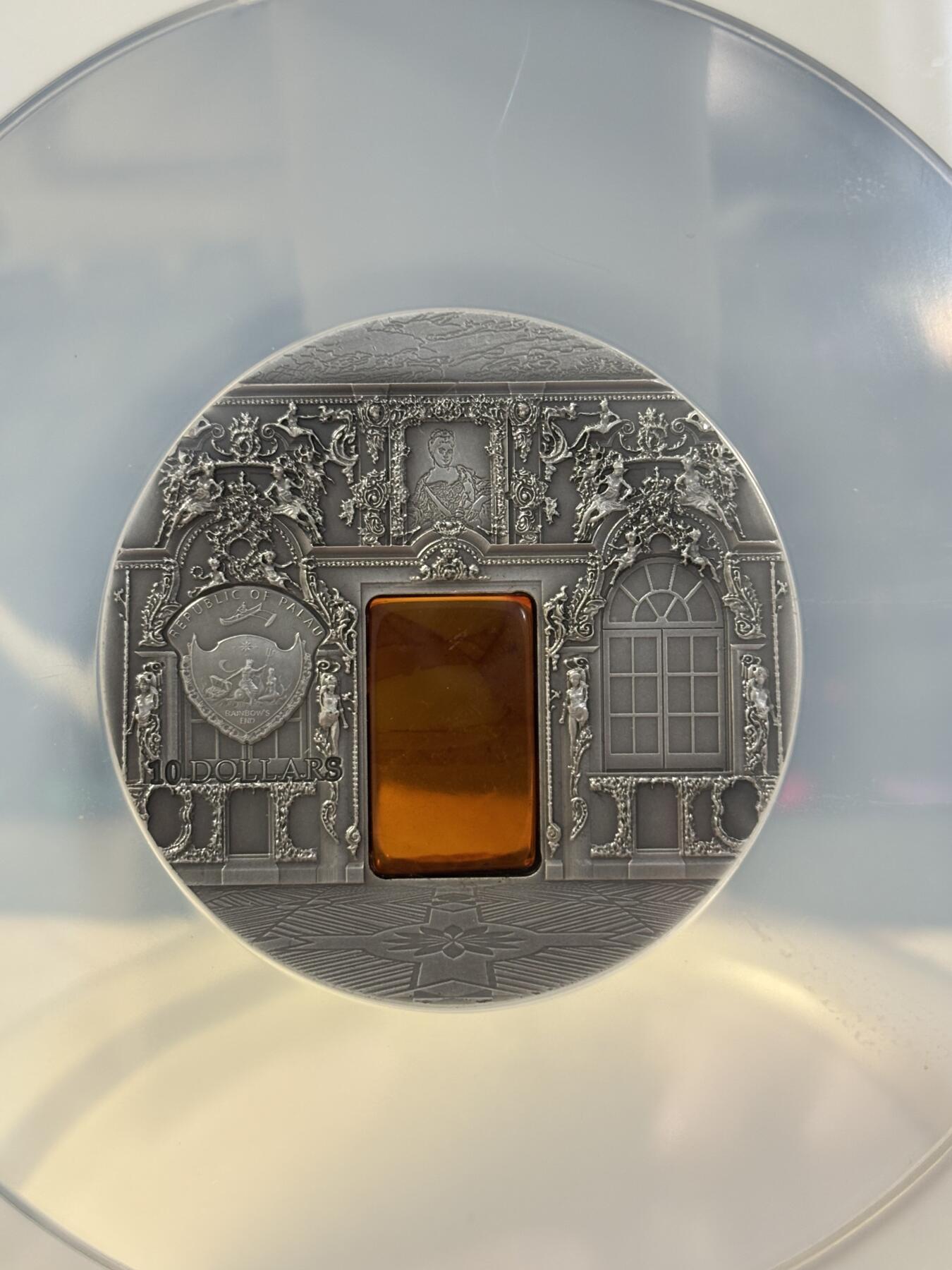 第182期拍卖 帕劳2009年矿物艺术琥珀镶嵌圣加大教堂仿古银币NGC-PF69无盒无证书，2盎司，999银，