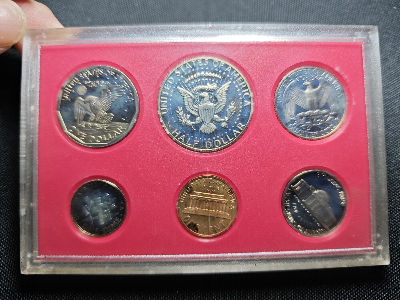 KK钱币收藏小铺 （套币 好品/批量散币 银币）专场  2月预留时间 周末发货  1980美国清年精制套币 含苏珊一元精制币 氧化