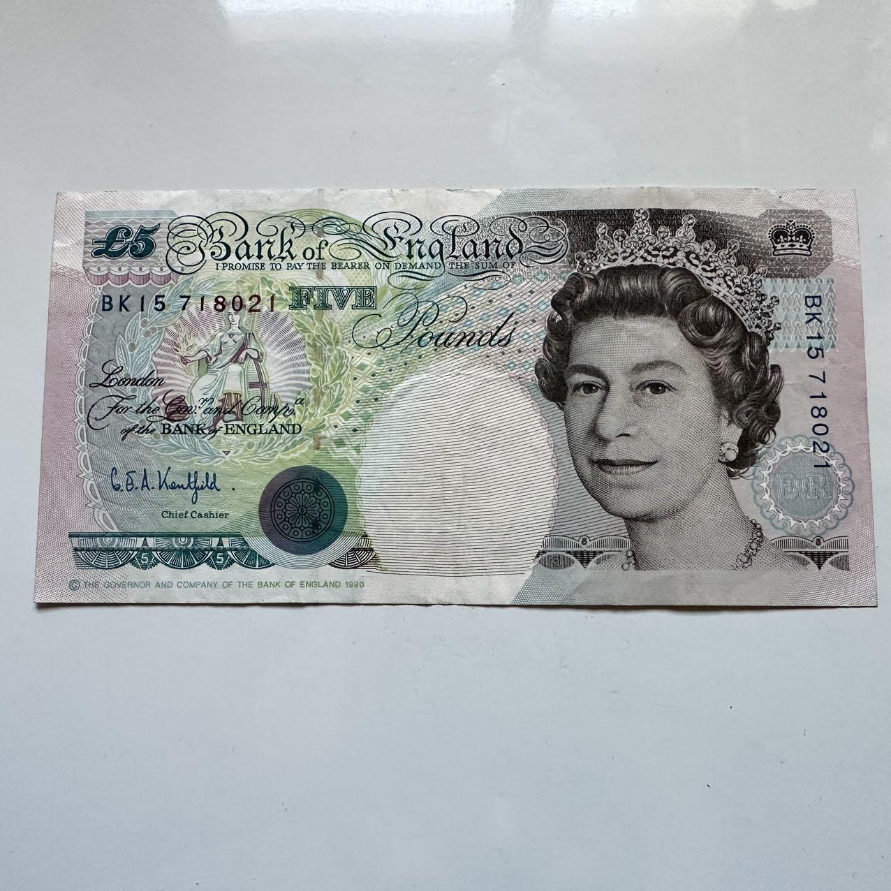 🌹外币初藏🌹🐯2025年第131场  每周二四六晚8️⃣点 接代拍 英国1990版五英镑