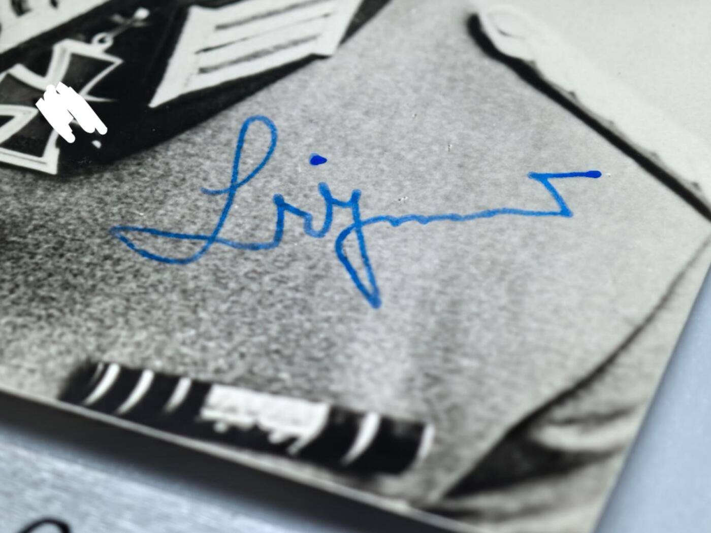 小驴勋章奖章收藏11月22日周六晚六点拍卖（珍爱和平，收藏战争，铭记历史，勿忘国耻，忠党爱国。有偿代拍，送拍规则在简介最后，参拍须阅读规则后再参拍，关系到运费包装发货时效真假辨别等关键信息，拍卖时不再发原图，看大图店主微信码在拍卖店铺介绍里） Hans Böhmer战后亲签